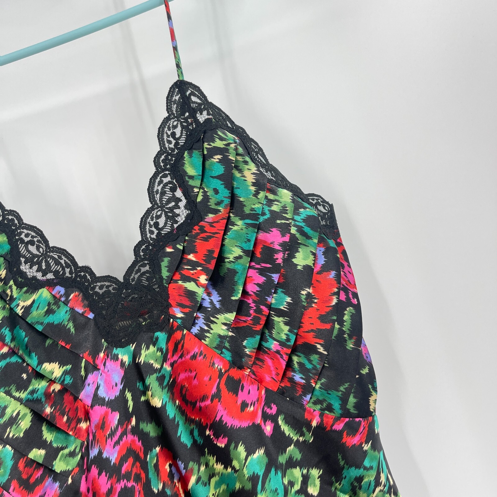 Vintage Victoria’s Secret Slip Dress Black Red Lace Floral Mini Chemise Size M