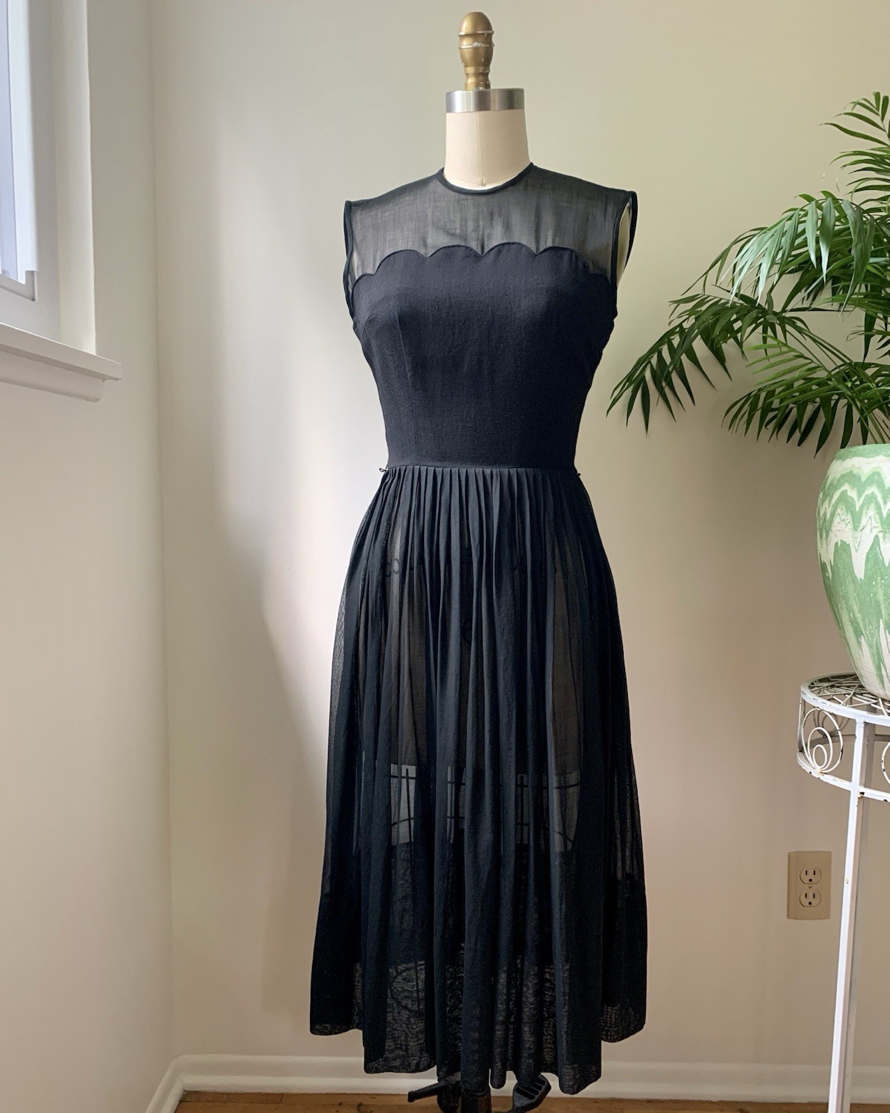 Vintage 1950s 1960s L’Aiglon Sheer Black Chiffon Scalloped cocktail dress XS LBD