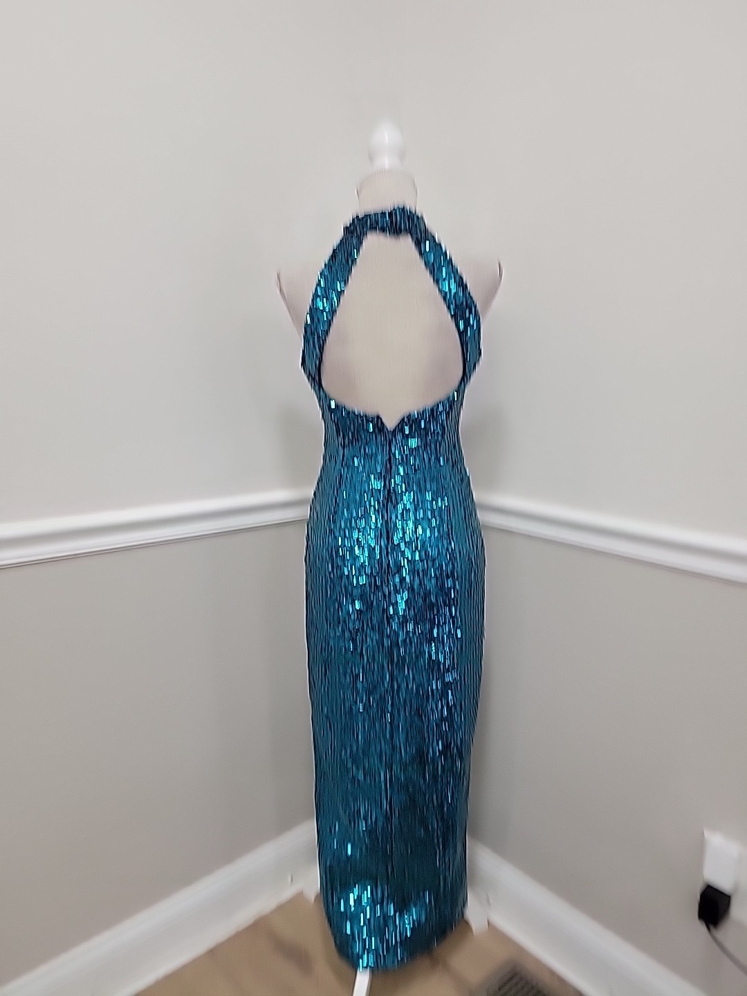 80s Turquoise Sequin Halterneck Evening Gown/Figure-Hugging Maxi Dress/ Cocktail