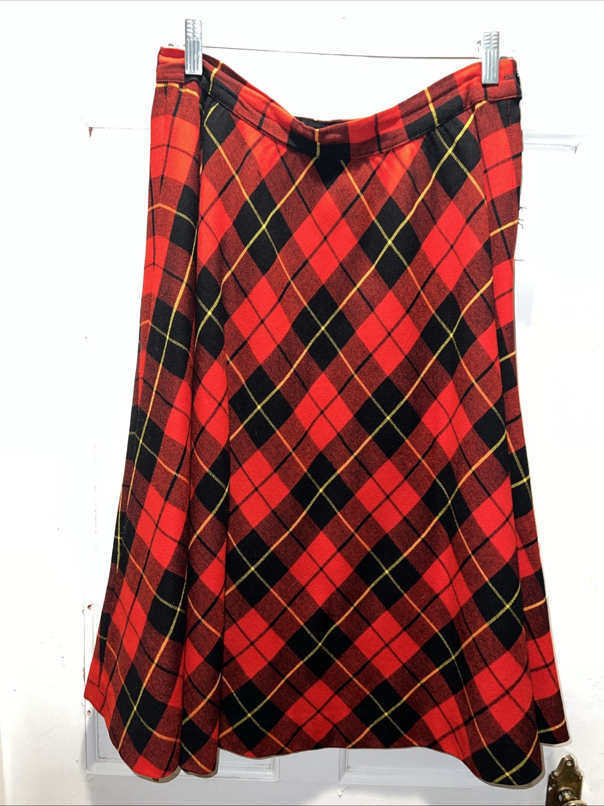 Saks fifth Avenue Vintage red diagonal plaid wool blend S kirt FULL a line 6