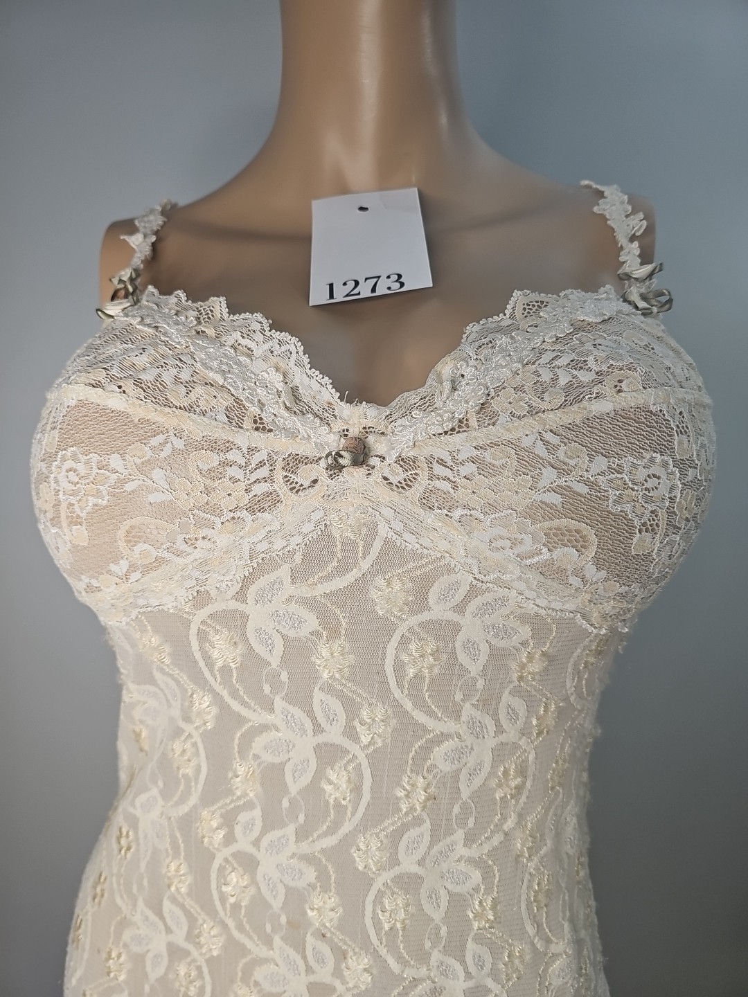 Vintage Claire Pettibone Ivory Nightgown Embroidered Lace Detail Size Medium