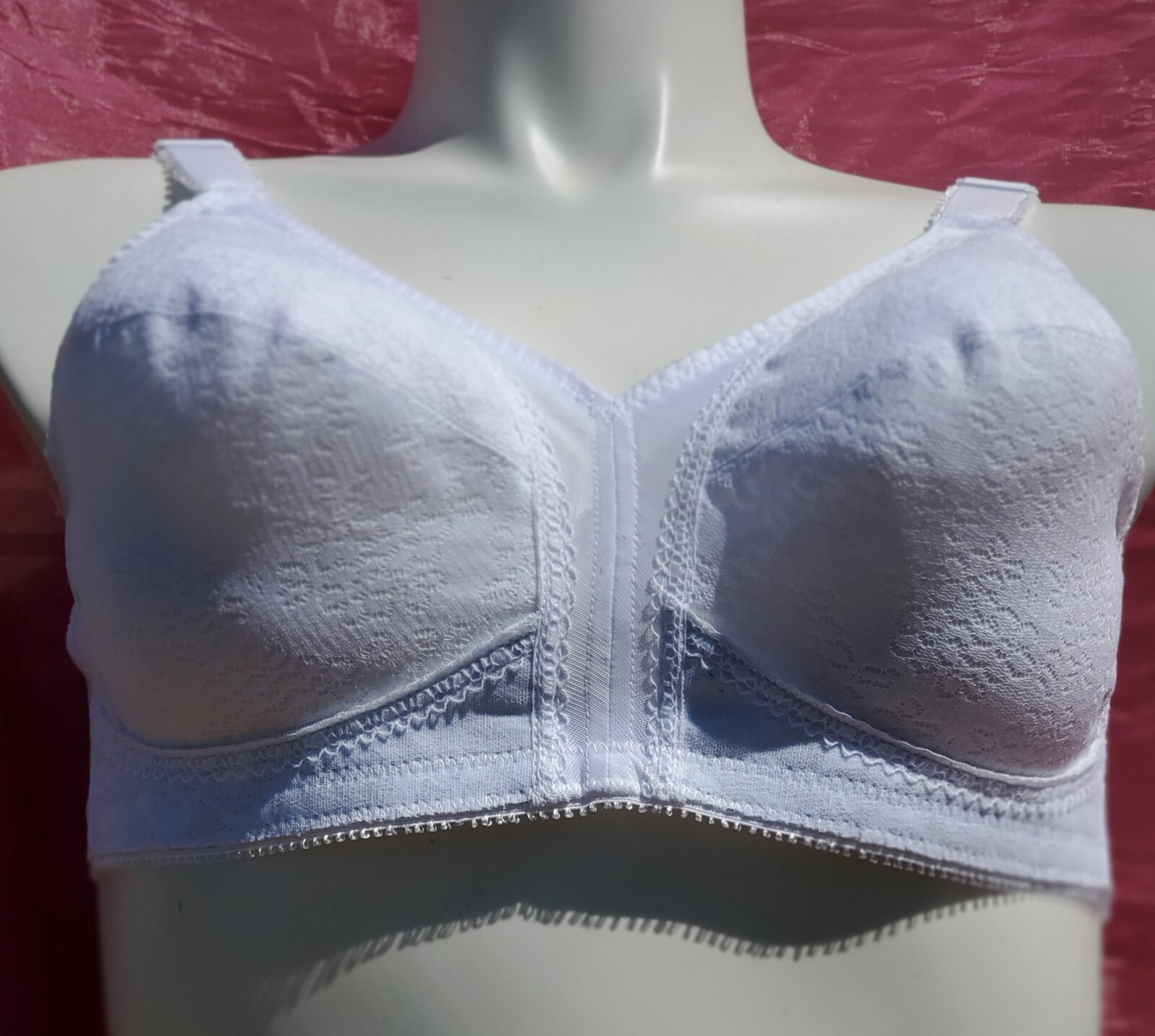 Playtex White Bra Size 42B White Floral Lace Sexy Sissy Pin-up Crossdress Y2K