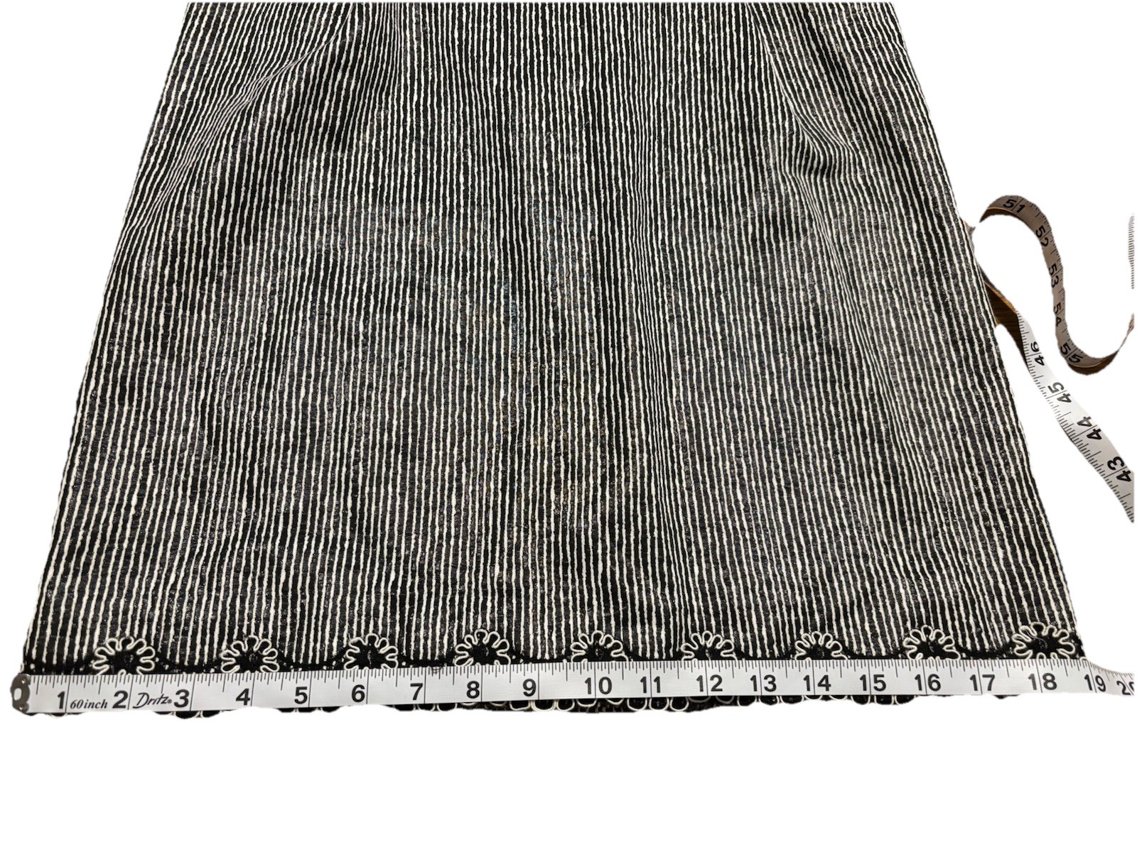 Vintage 1980s Geoffrey Beene Skirt Jacket Set Lace Embroidered Black White 8