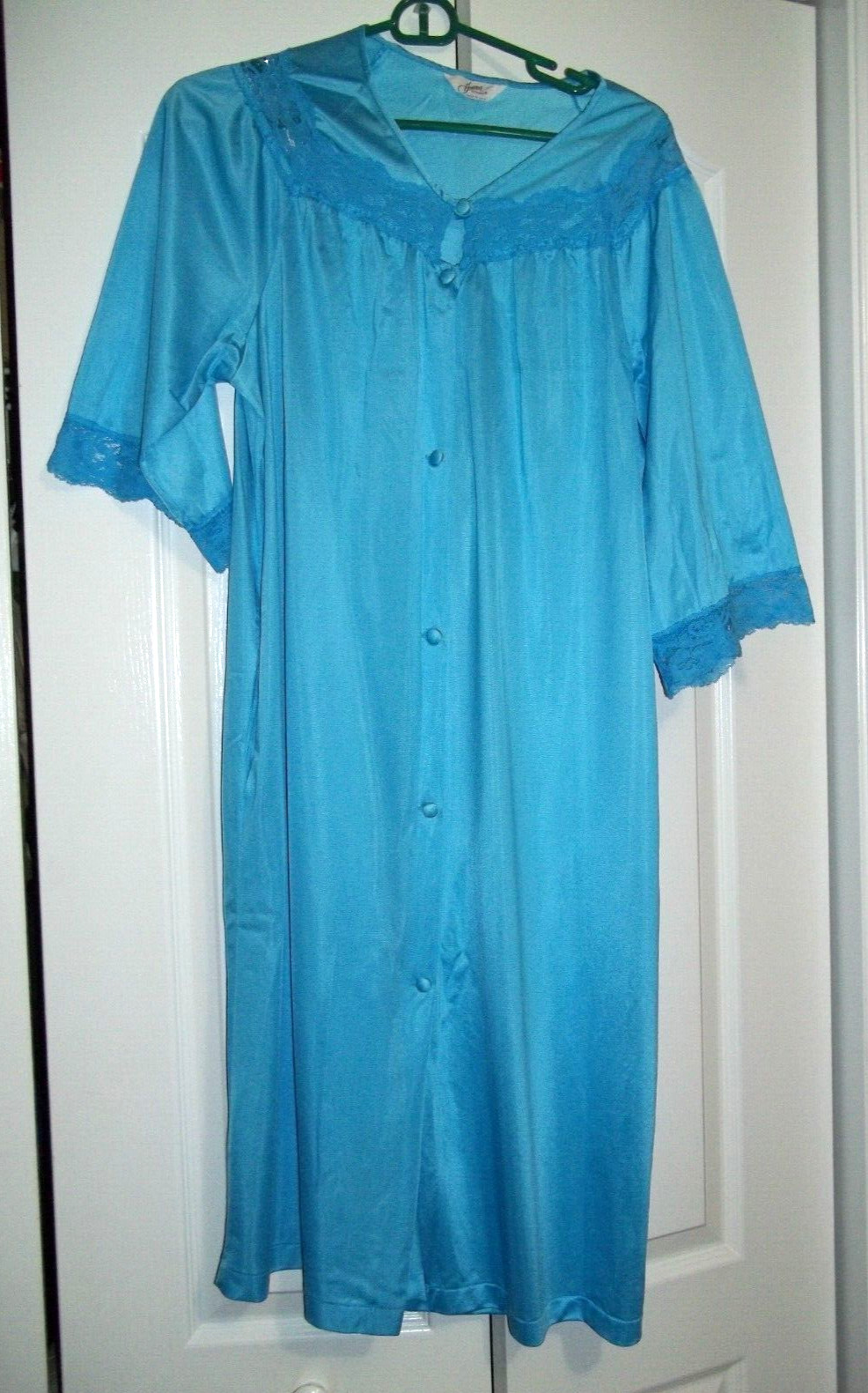 Henson Kickernick Nylon Robe with Pocket – Size Large – USA – Turquoise Blue