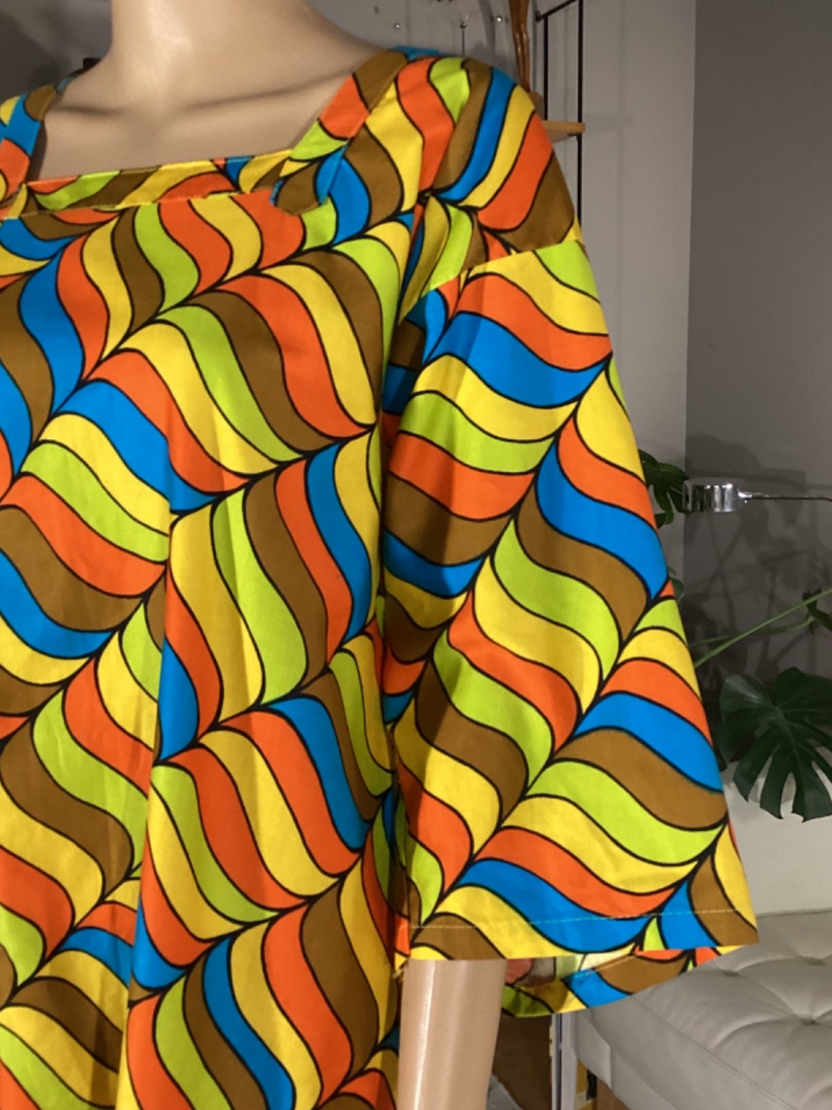 Vintage 1970s Womens Psychedelic MCM Smock Open Back Top Sz M