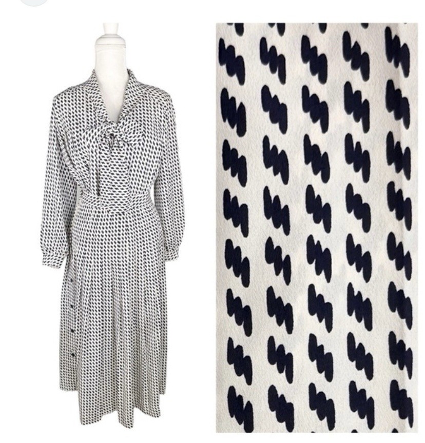 Vintage 1980’s Halston III Skirt Suit in Black And White – Size 10 Shoulder Pads