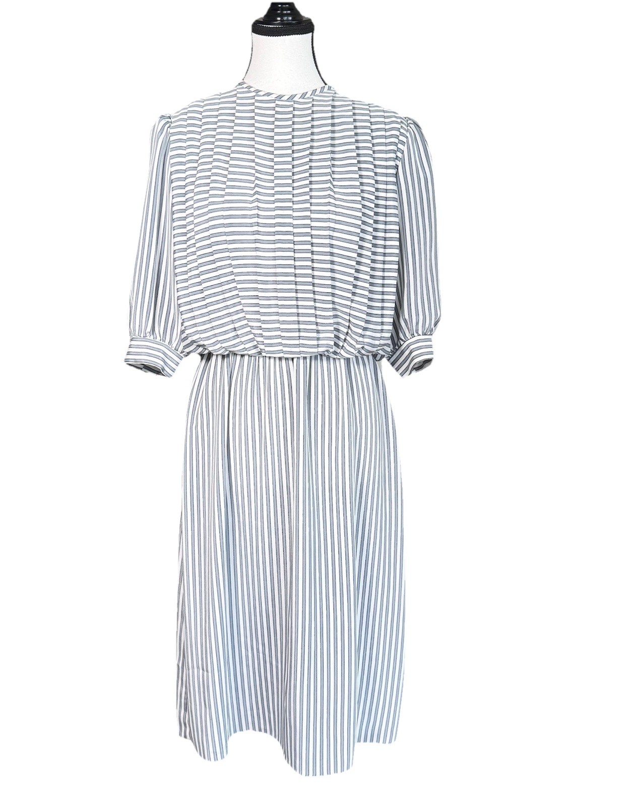 Monica Richards Vintage 80 Pinstripe White Gray Midi Dress 10P Pleated Secretary
