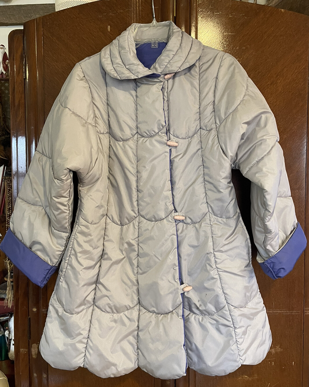 Vintage The Totes Coat Reversible Purple Silver Scalloped Hem Medium EUC Retro