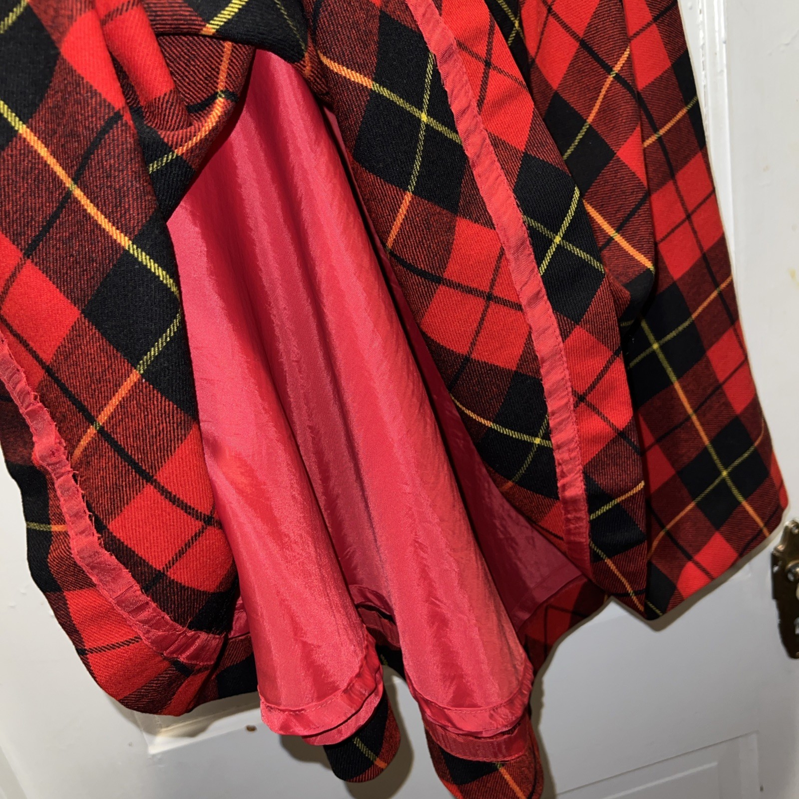 Saks fifth Avenue Vintage red diagonal plaid wool blend S kirt FULL a line 6