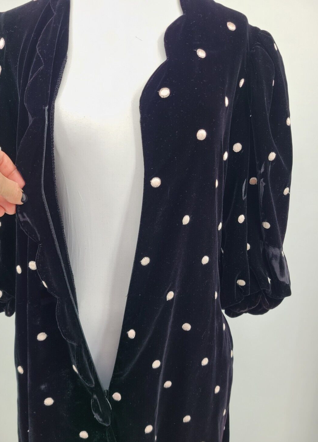 VTG Georgette Trabolsi Velvet Lounger Caftan Womens M Black Pink Dots Gown Pkts