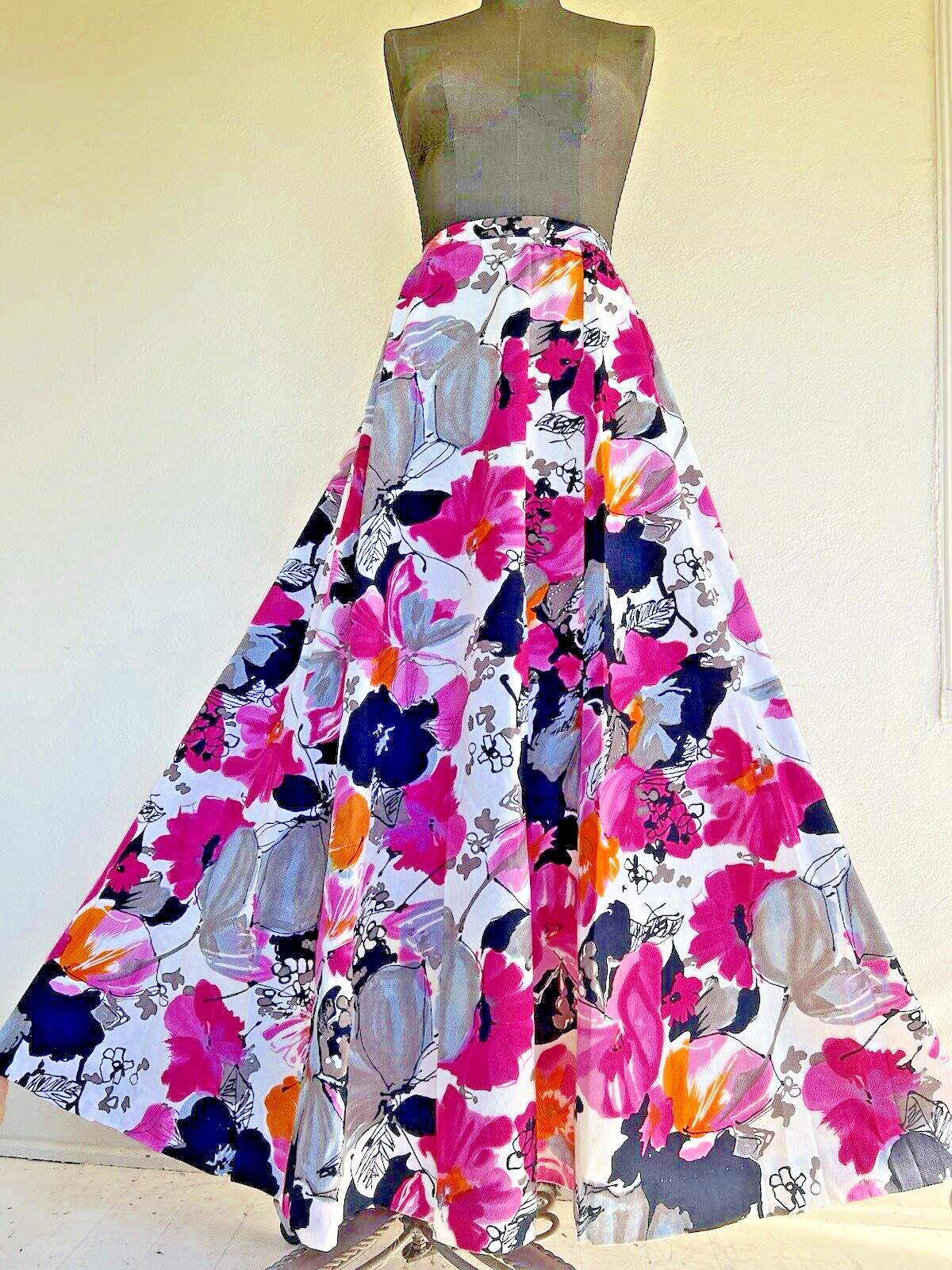 VTG 50’s 60’s Abstract Pink Black Prints Hand Made Barcloth Maxi Poodle Skirt M