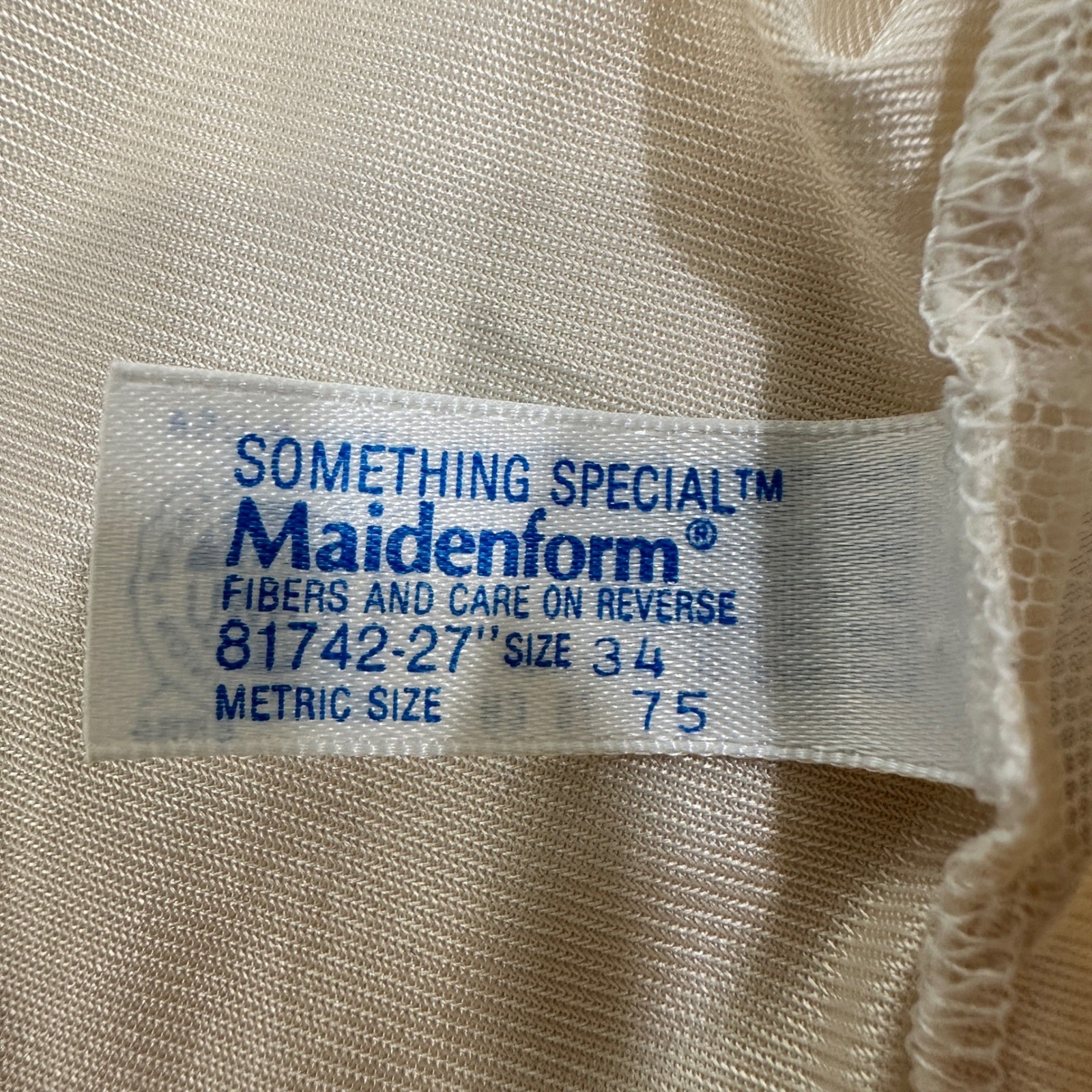 Maidenform Something Special Full Slip Womens 34 Beige Lace Trim | Coquette