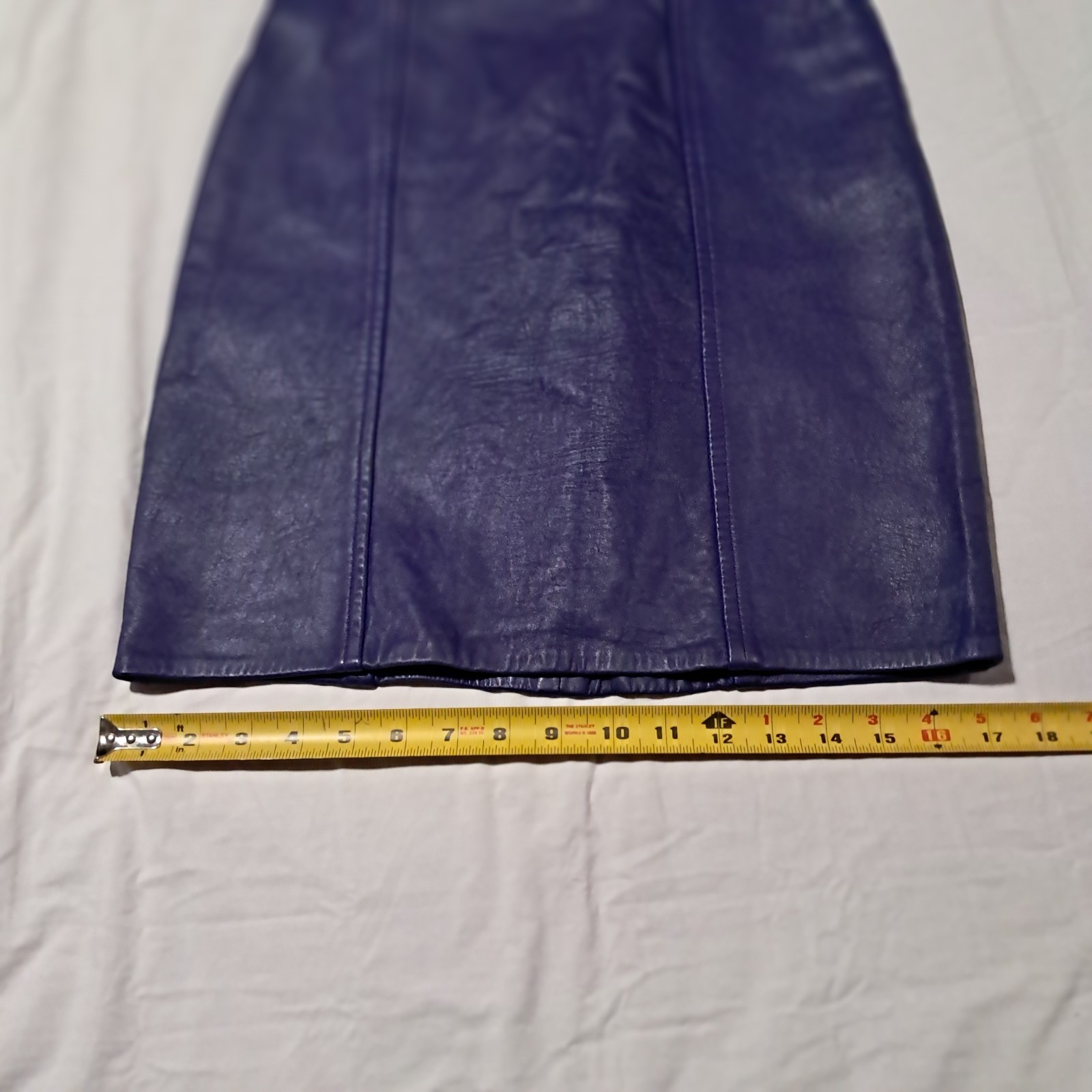Firenze Santa Barbara Women’s Purple Leather Skirt 24″ Waist 20″ Hem