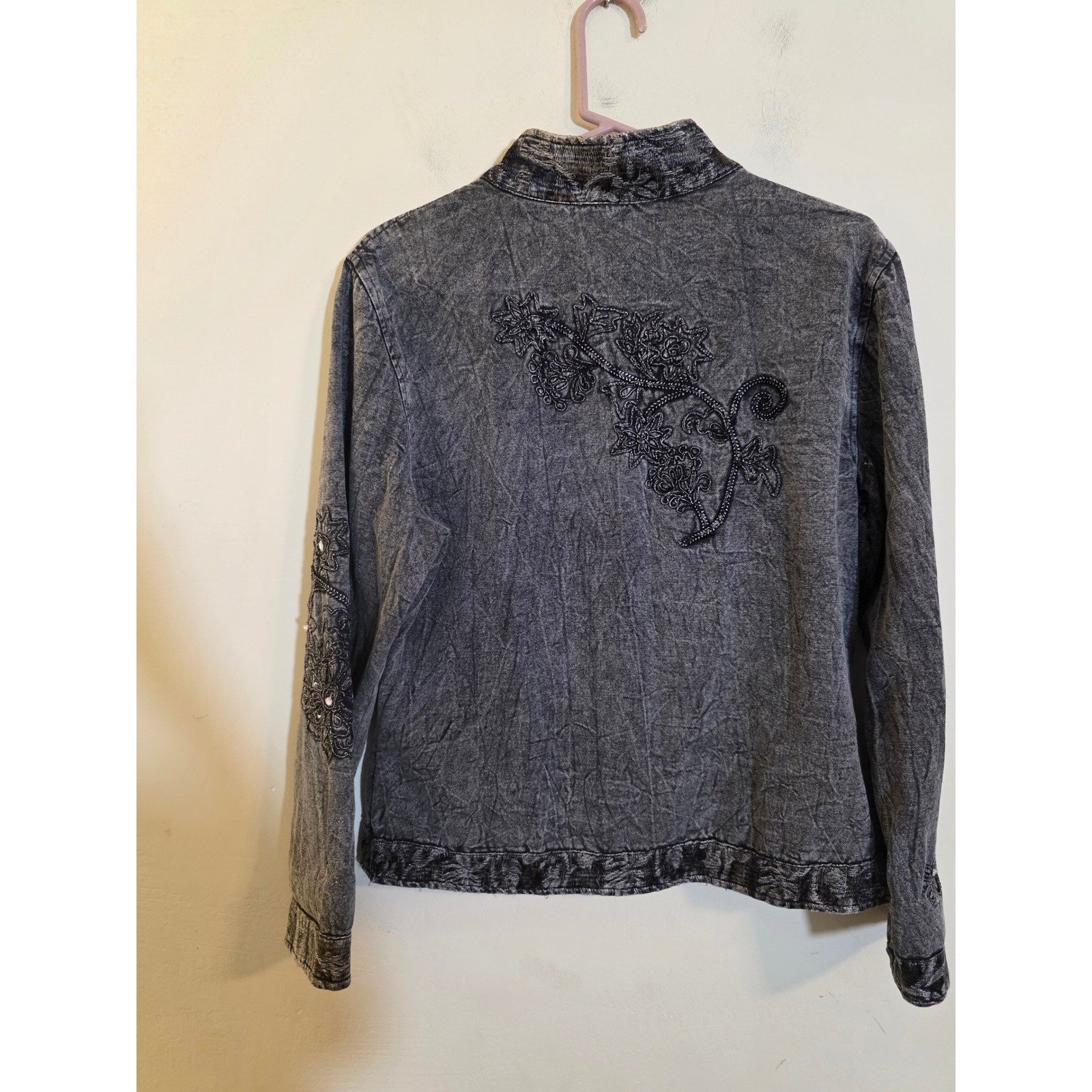 Flashback Vintage Acid Wash Denim Jacket Embroidered Beaded Floral Black Womens