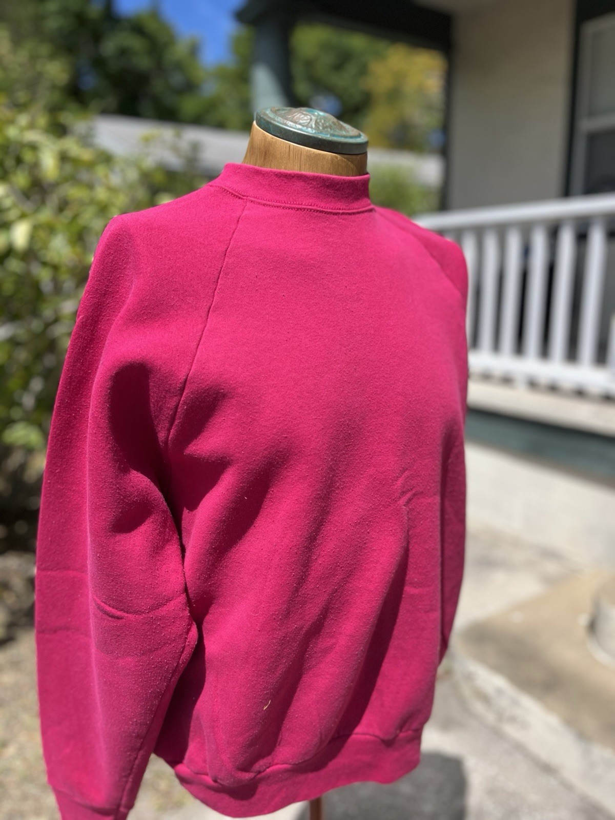 Vintage Blank Pink Crewneck Sweatshirt Cut Tag 25.5×27 90s Grunge Punk VTG