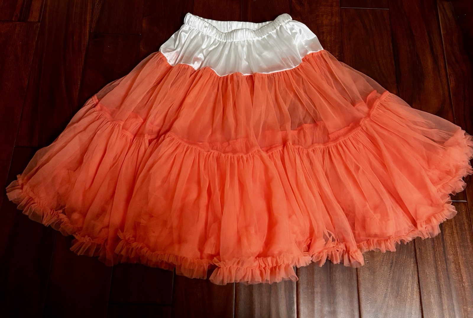 UNIQUE VINTAGE +PANTONE Rockabilly 50s-Style Orange Ruffled Petticoat Crinoline