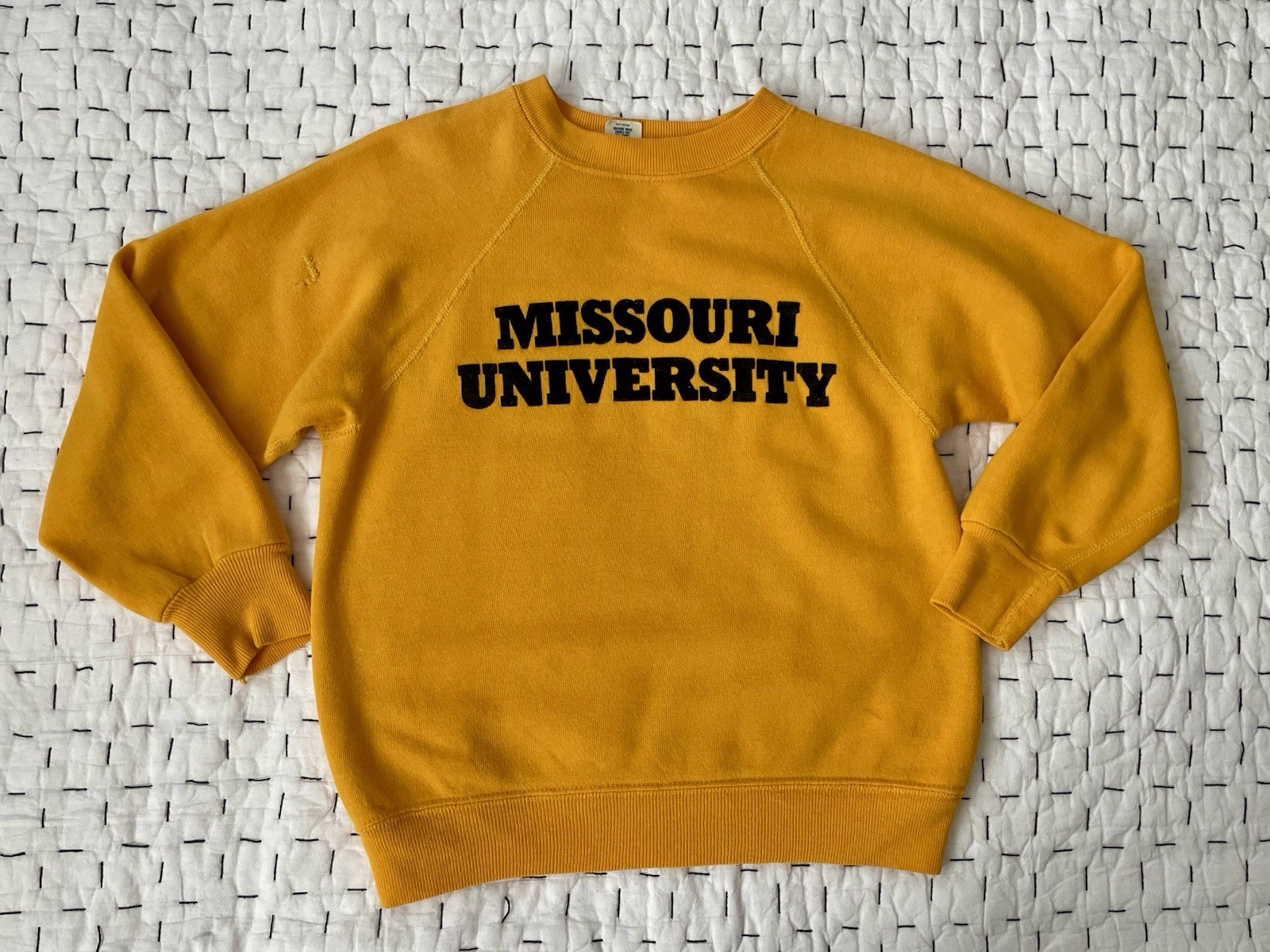 Vintage XS Sweatshirt 70s Artex University Missouri Mizzou Raglan Crewneck GUC
