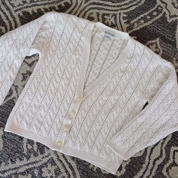 Christie & Jill vintage cableknit V-neck cream cardigan M