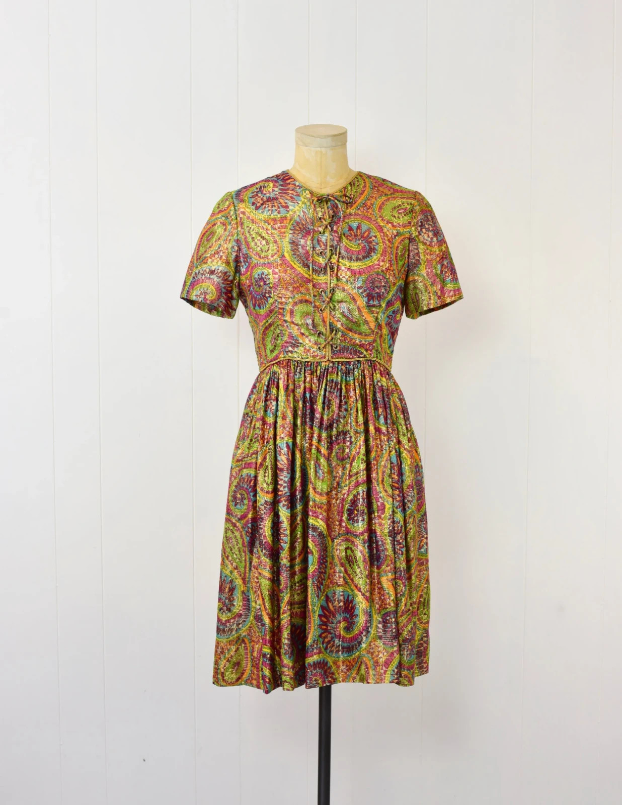 Vintage 1960s 70s Mollie Parnis Gold Metallic Colorful Psychedelic Paisley Dress