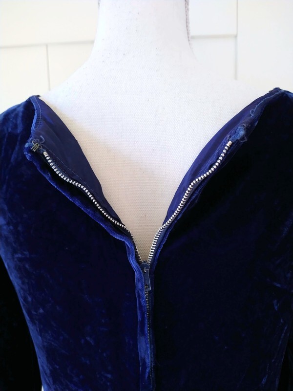 True VTG C. ’64-68 Cocktail Dress SM (US 4-6) Blue Crushed Velour Velvet Shift