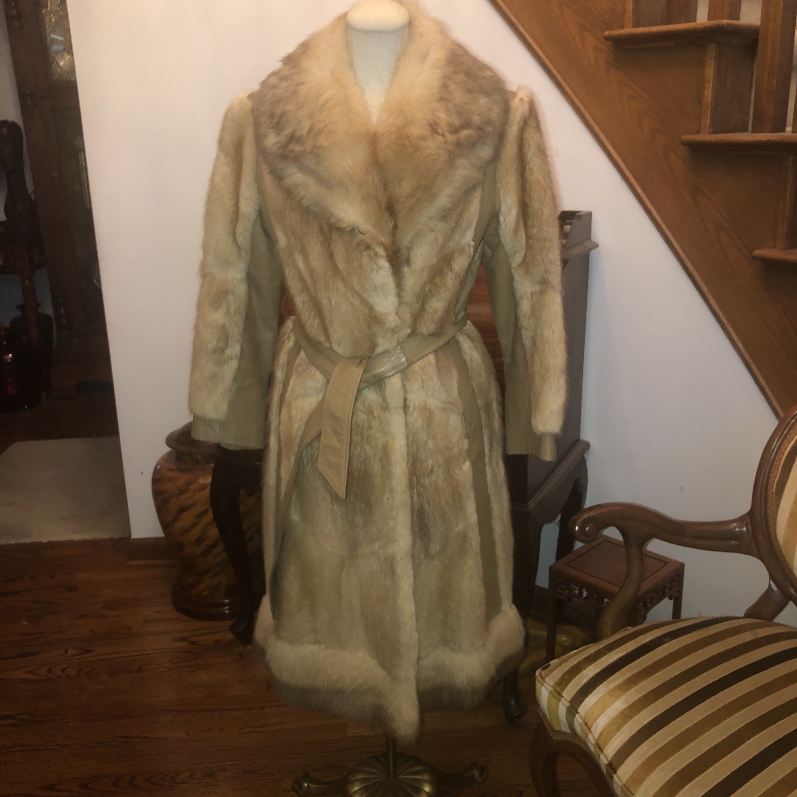 Vintage Tan Leather Trim, Fox Collar, Fur Coat. By J.l Hudson, Size Small 1970s