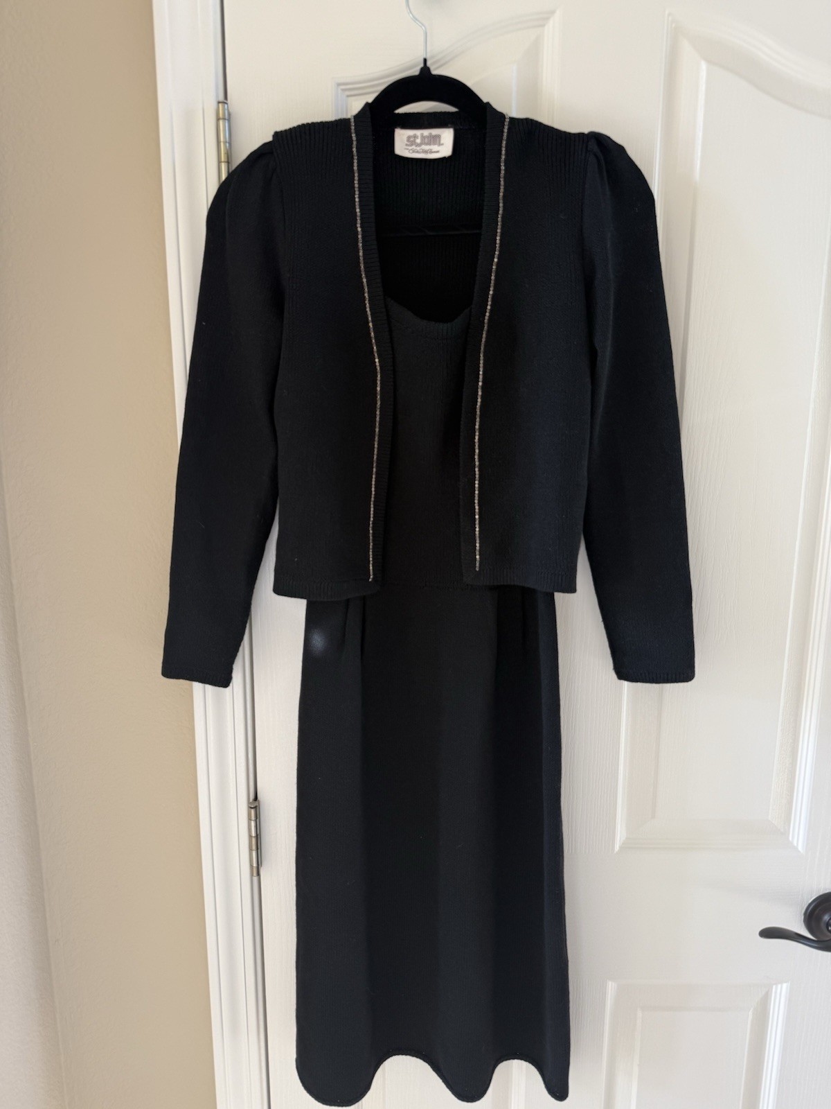 Vintage St. John Boutique Women’s Knit Sweater and Dress Set Size Small Black S