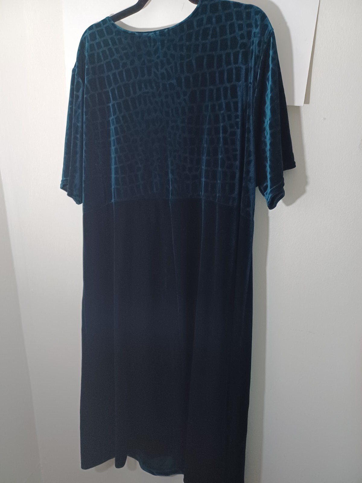 Fashion Bug Woman’s Vintage 1990’s Soft Velvet PullOn Dress Green 26/28W