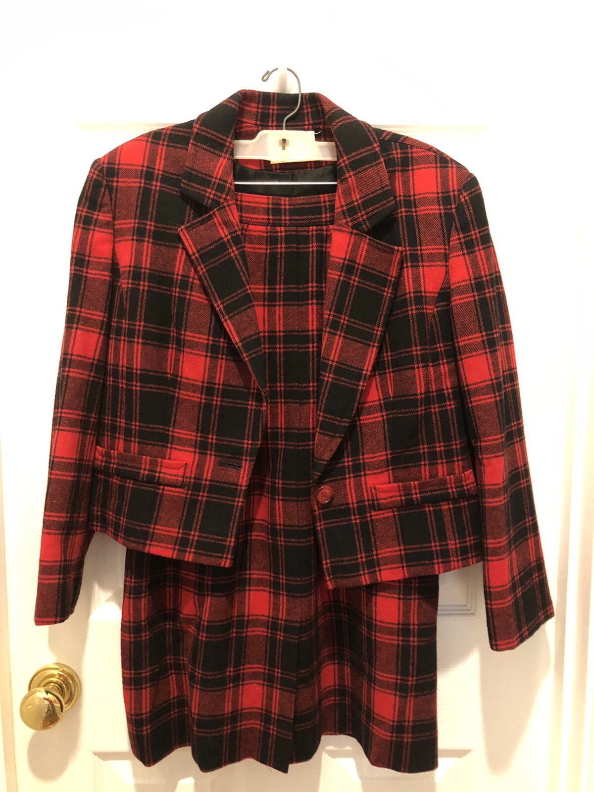 VINTAGE PENDLETON SKIRT SUIT 100% WOOL RED BLACK PLAID SKIRT 6 JACKET 8