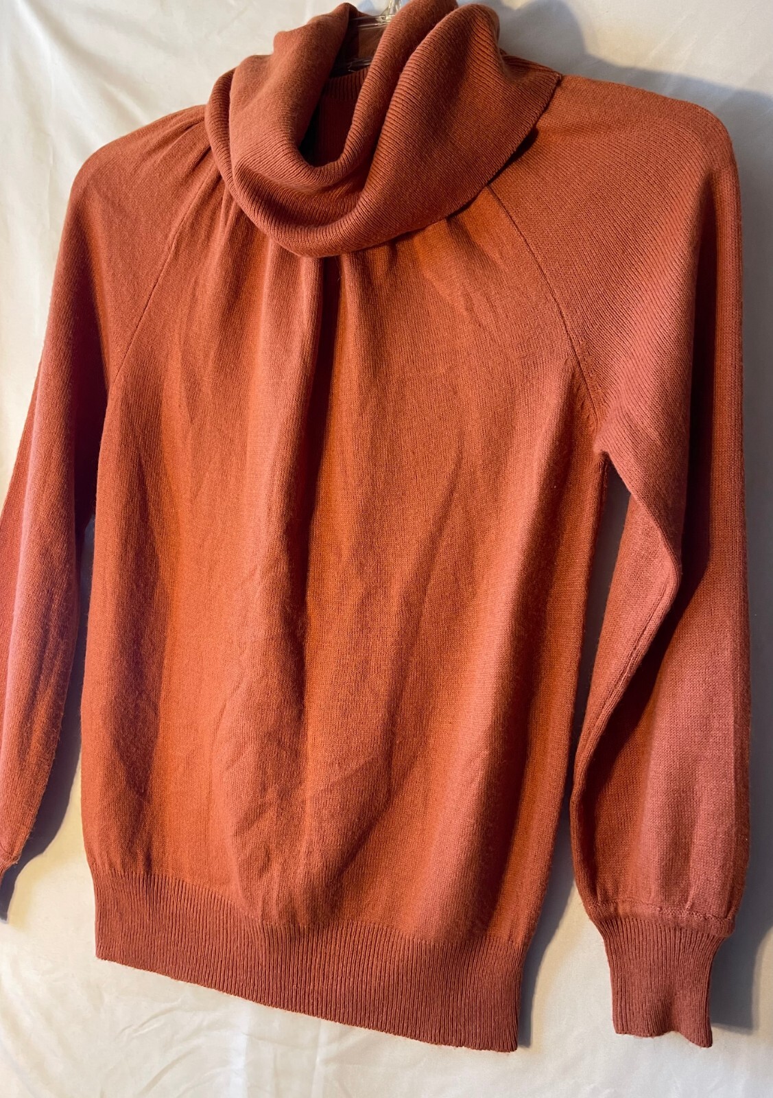 VINTAGE SOCIETY TURTLENECK ACRYLIC SWEATER, Terracotta, M 38″ Bust, EUC