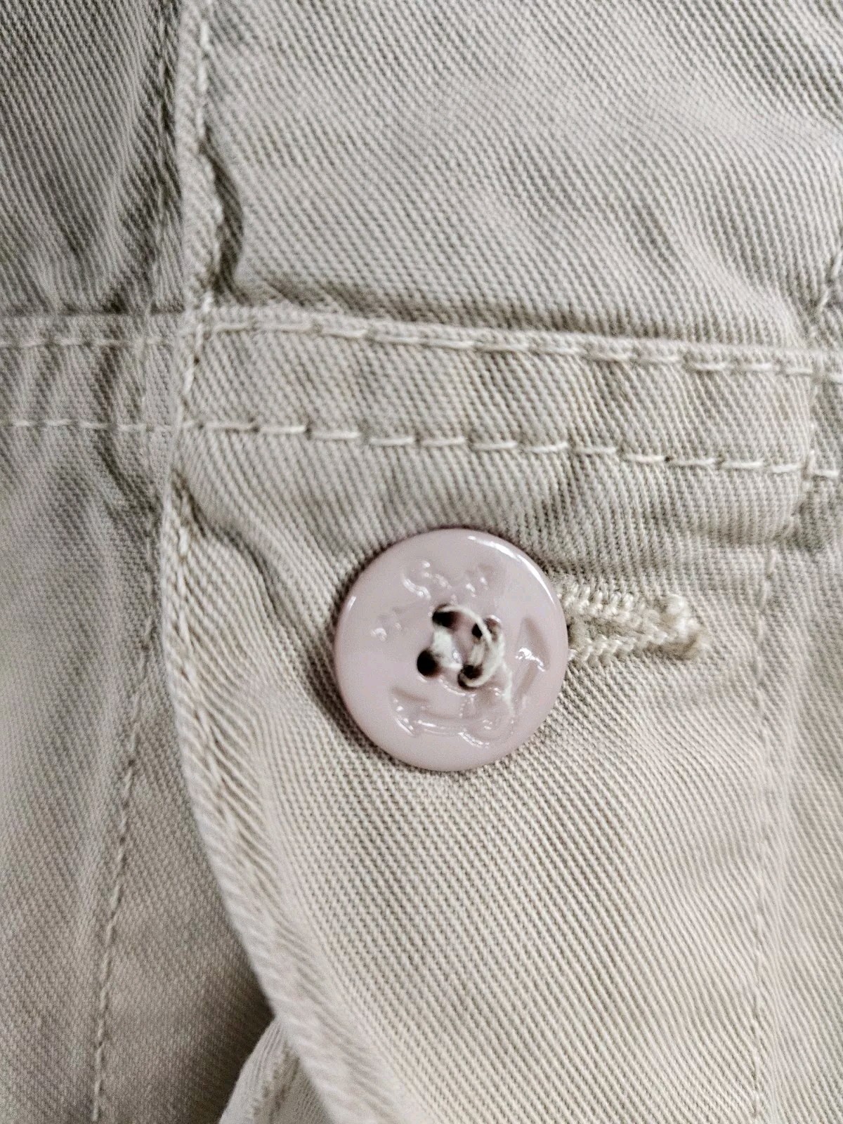 Vtg Democracy L Sleeve Button Down Beige Shirt Dagger Collar Small