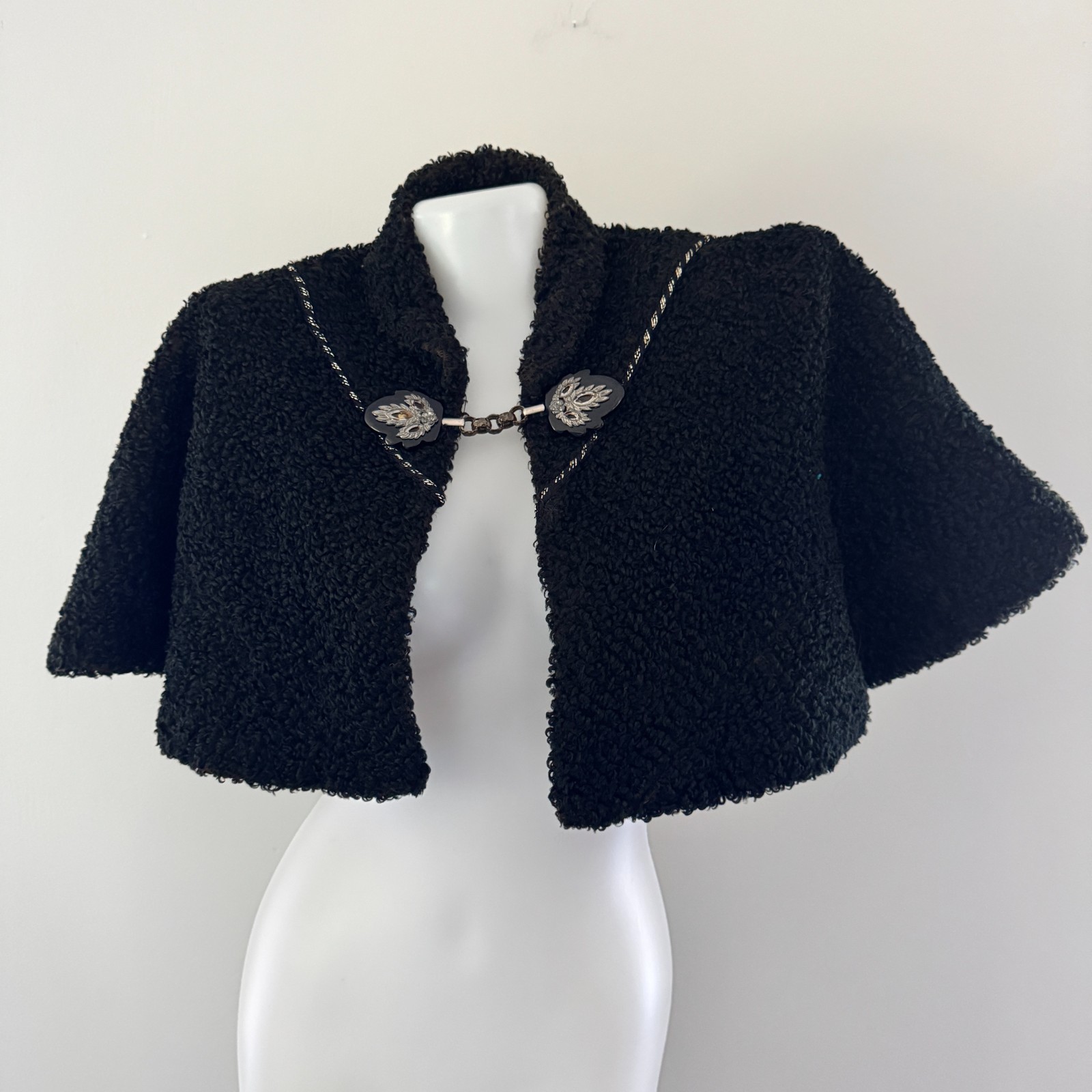 1890s Vintage WOOL Cloak Shawl Silver FILIGREE CLASP Mantel ANTIQUE Fibula Black