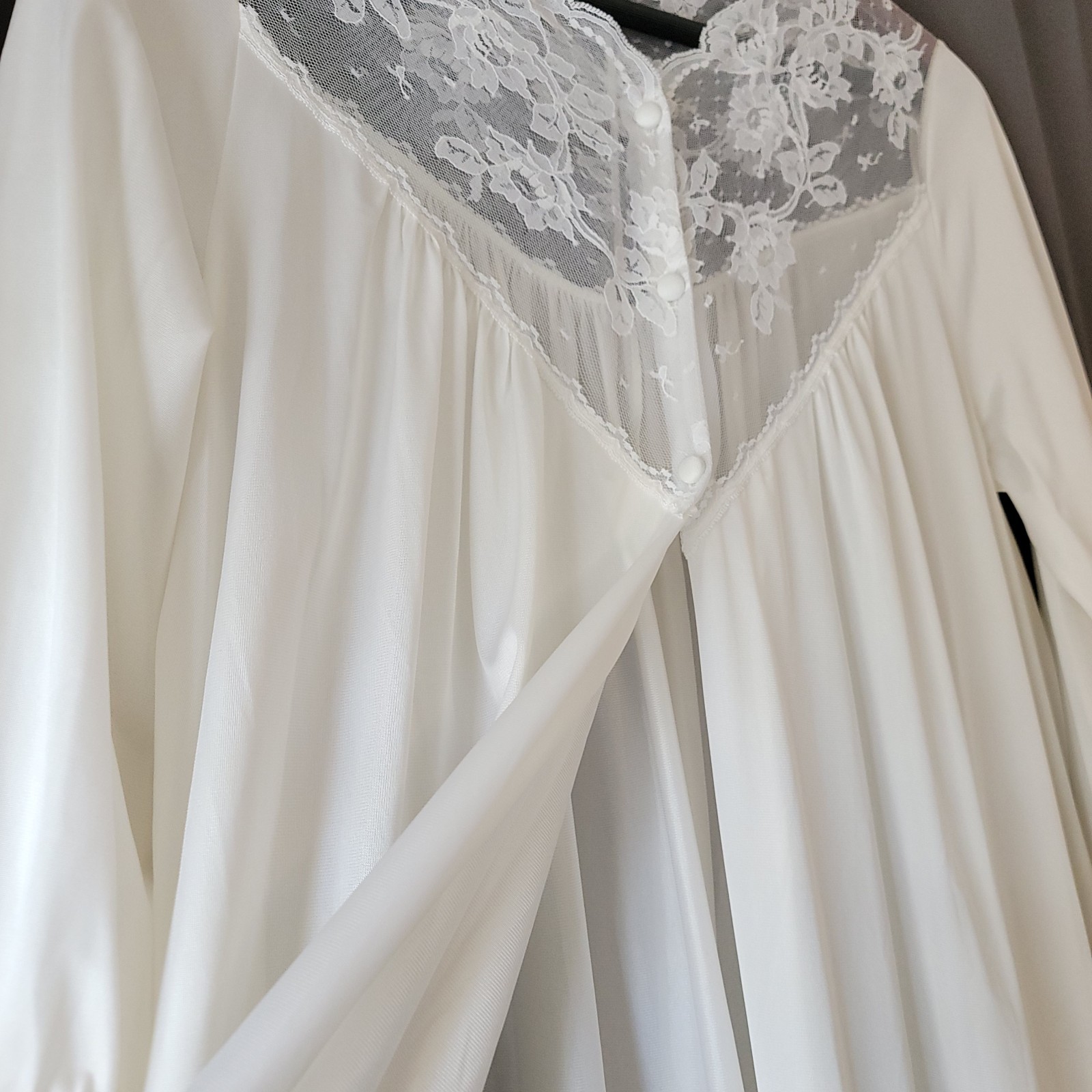 Vintage NWT 1970s The OLGA Touch White Cream Nylon Lace Robe Style 9712 Sz M Med