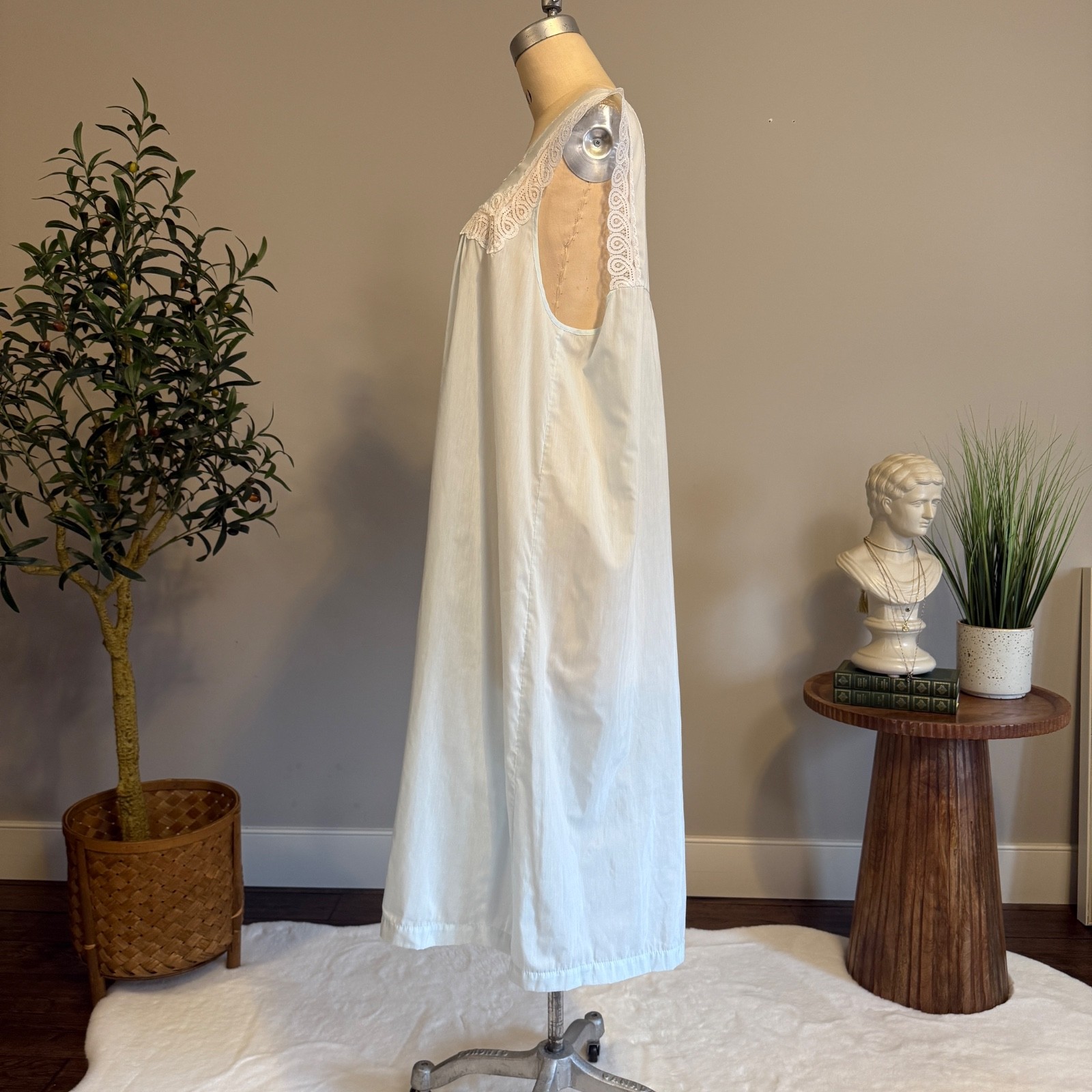 Lady Barbizon Nightgown Womens Vintage Pastel Blue Sleeveless Cottagecore 70’s