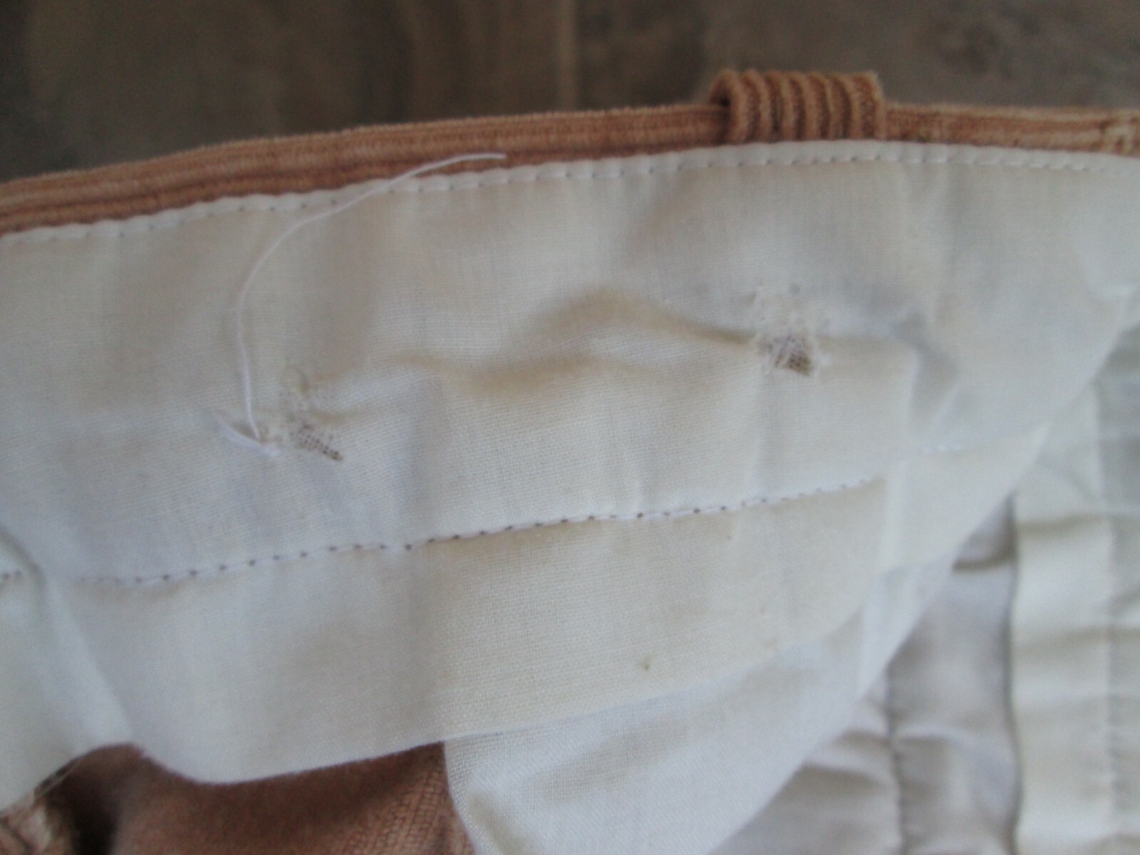 VTG Bugle Boy Onward Cropped Pants Capri 28×19 Pleated Corduroy Khaki Parachute