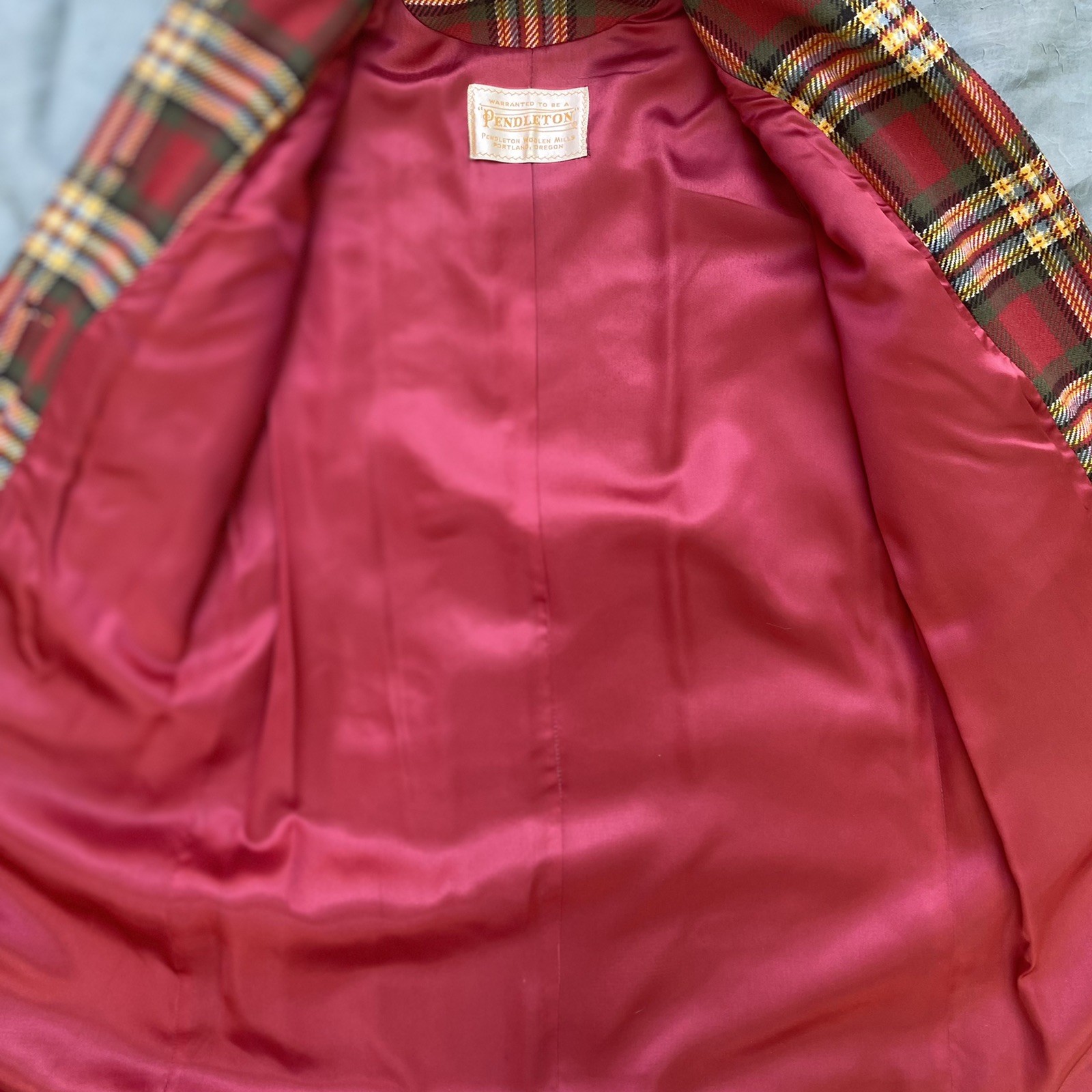 Vintage 1950s Pendleton 100% Virgin Wool Red Plaid Multi Color Town Coat S/M