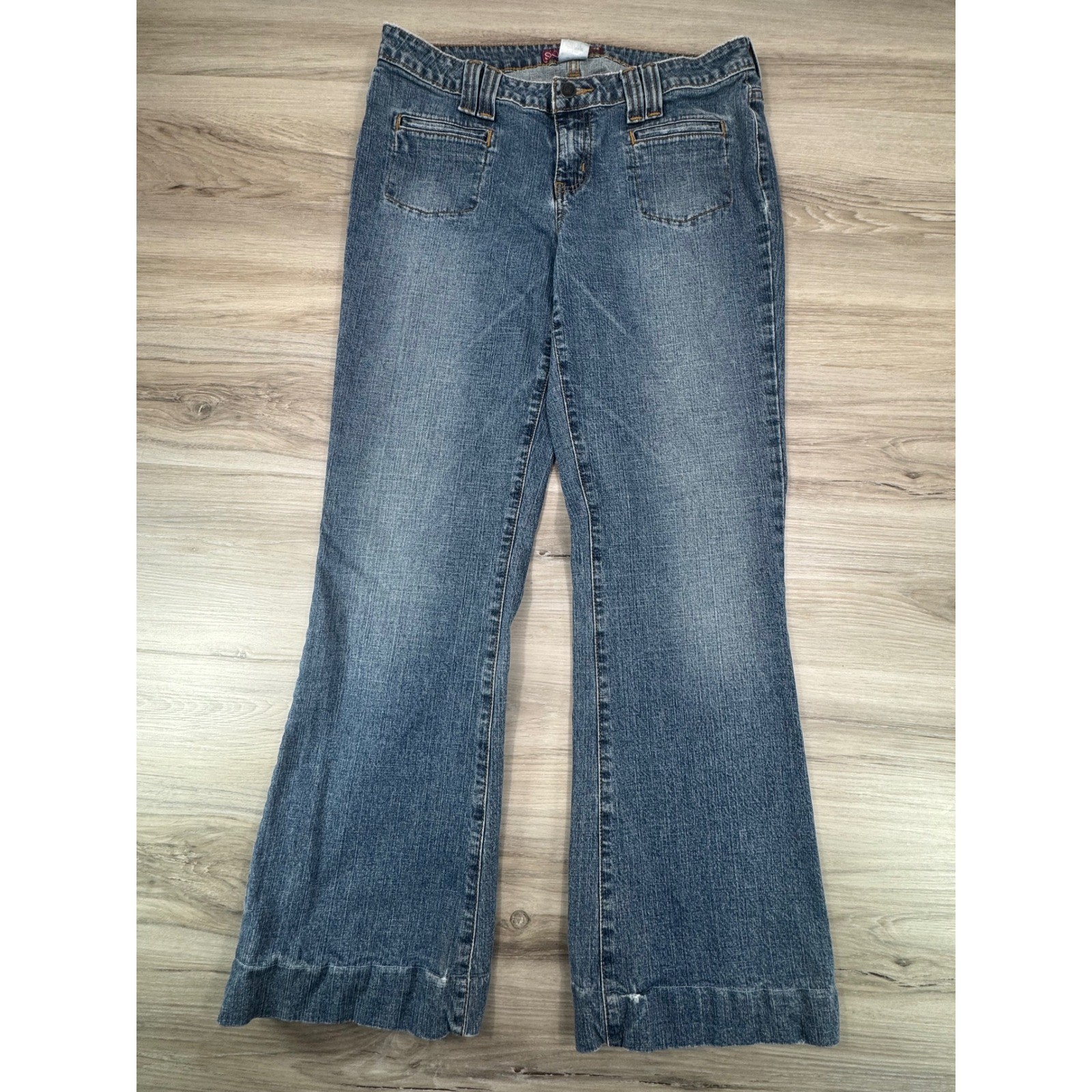 2000s Y2K SO Flare Jeans Low Rise Embroidered Pockets Size 11 pants are hemmed