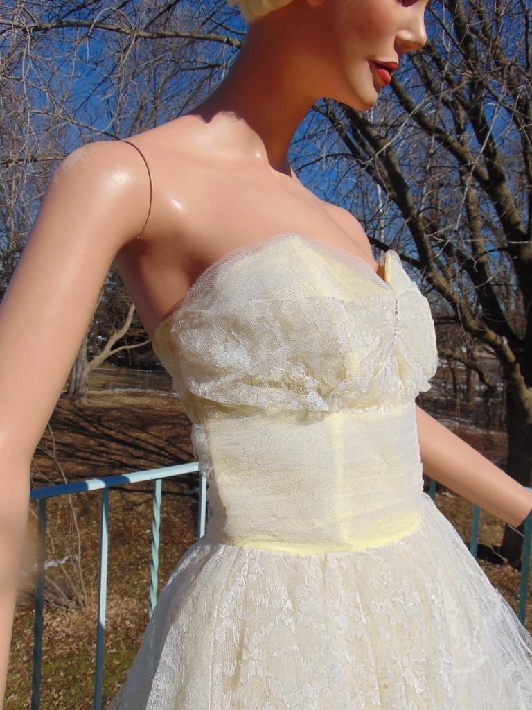 VTG 50s White & Yellow Tulle Chantilly Lace Strapless Prom Dress 24W