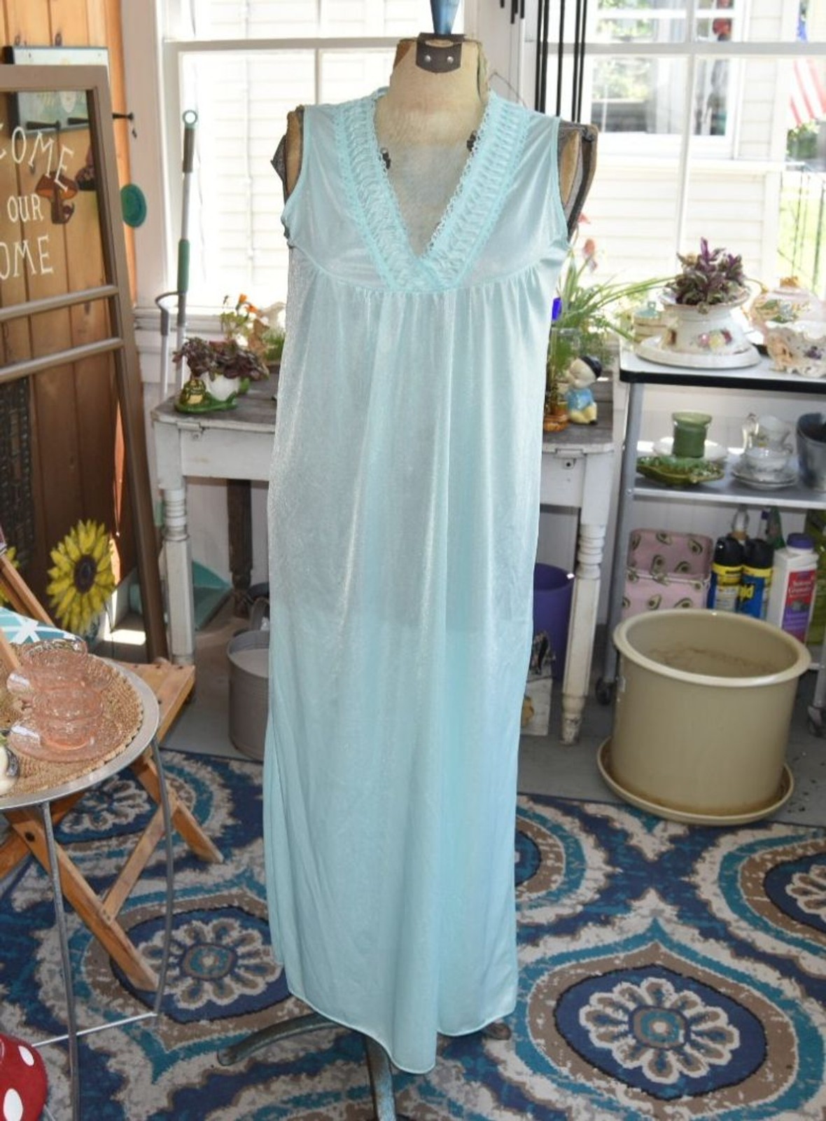 1970s Maxi Length 70s Nightgown Baby Blue „Sidney & Bernstein” Never Worn Small