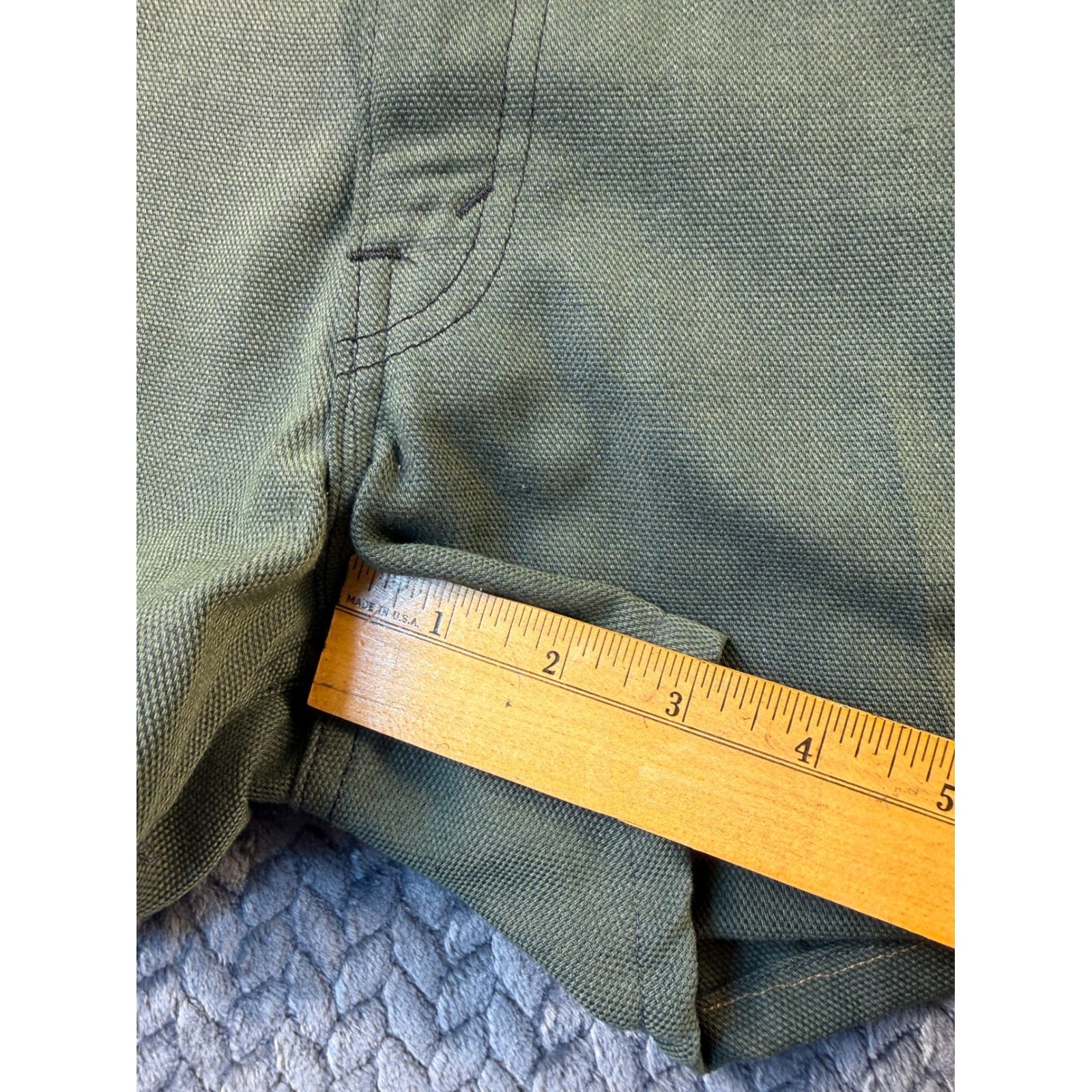 Vintage Levis Olive Green Hopsack Shorts 36 High Rise Men Women Big E Gorpcore
