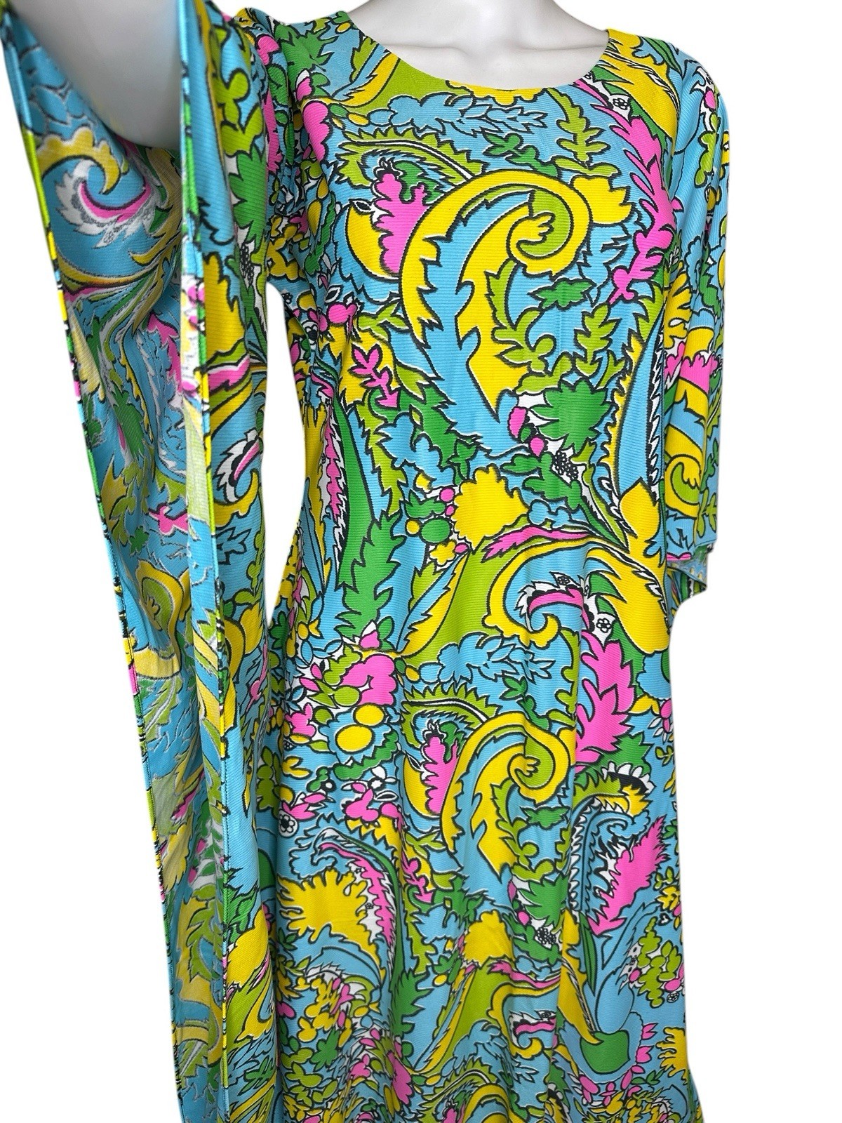 Vintage 1970s Psychedelic Circle-Sleeve Caftan | Electric Paisley Hostess Gown