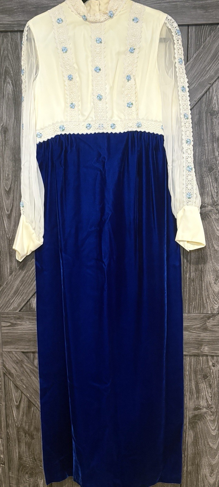 Vintage 1970s Blue Beige Chiffon Velvet Maxi Dress Lace Bodice Sz Medium?