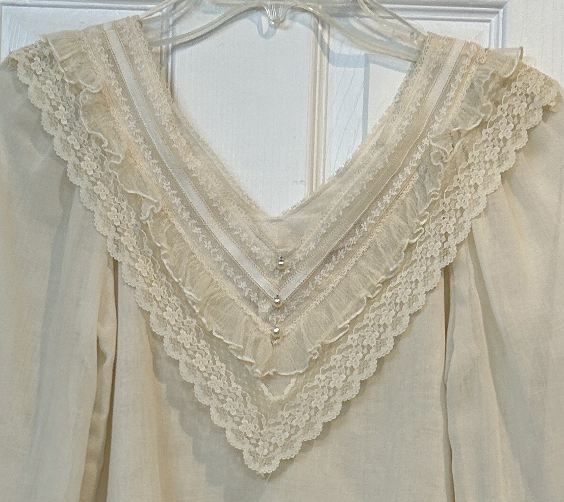 1978 JESSICA’S GUNNIES VTG SHEER BACK PRARIE BLOUSE-MUSHROOM BUTTONS MODERN XS/S
