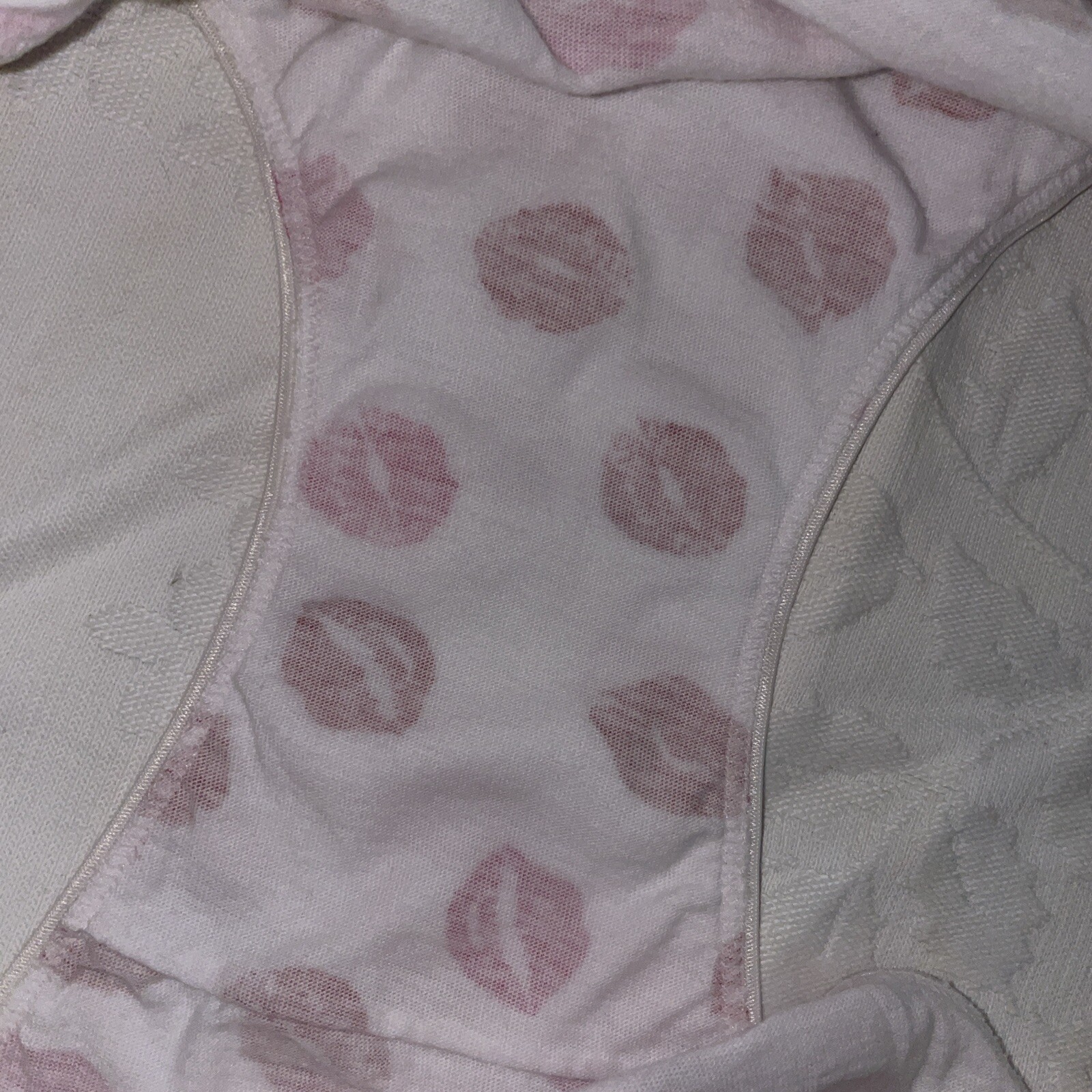 Pajamas Woman’s Plus 26/28 Venezia KISS LIPS Sleep Shirt Pink Panty Lipstick Set