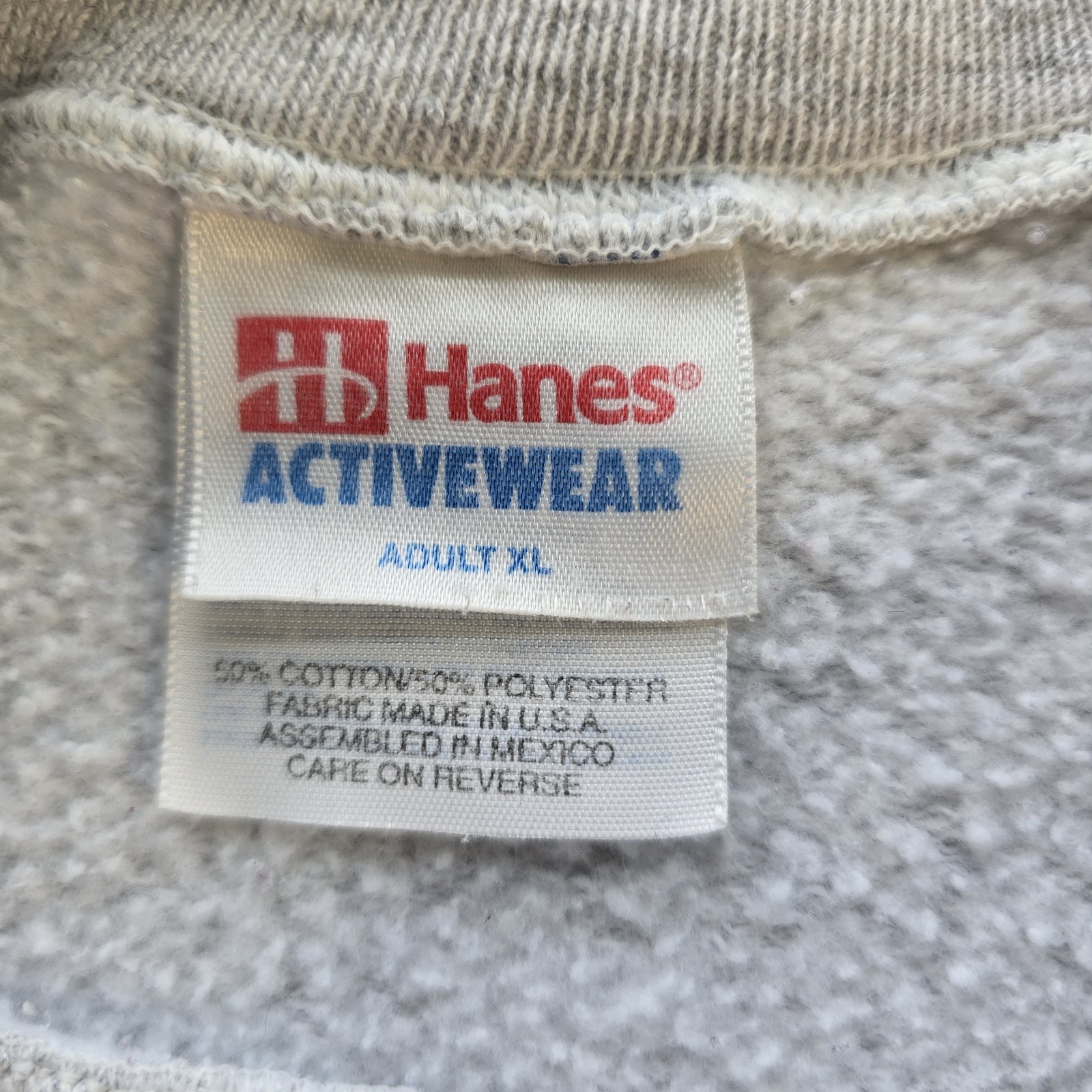 VTG 90s Hanes Alaska Polar Bear Sweatshirt XL Gray Puff Print USA Fabric XL Gorp