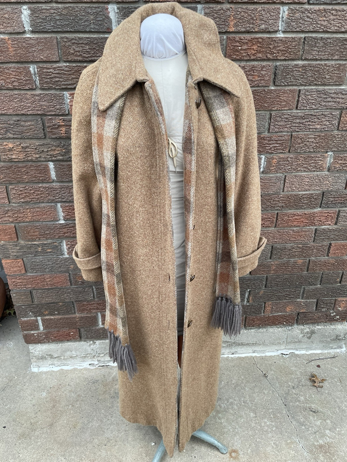 Vtg 70s Brown Wool Heavy French Coat w/ Built In Scarf Wrap Full Length Womens M