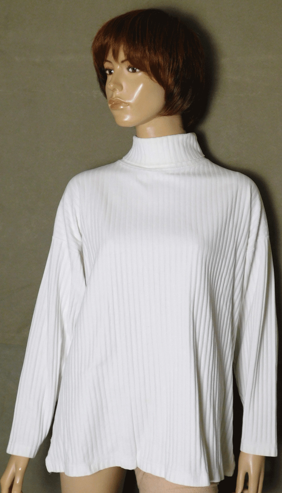 Vintage White Nuovo Ribbed Long Sleeve Turtleneck Shirt, L, Large, VERY NICE!