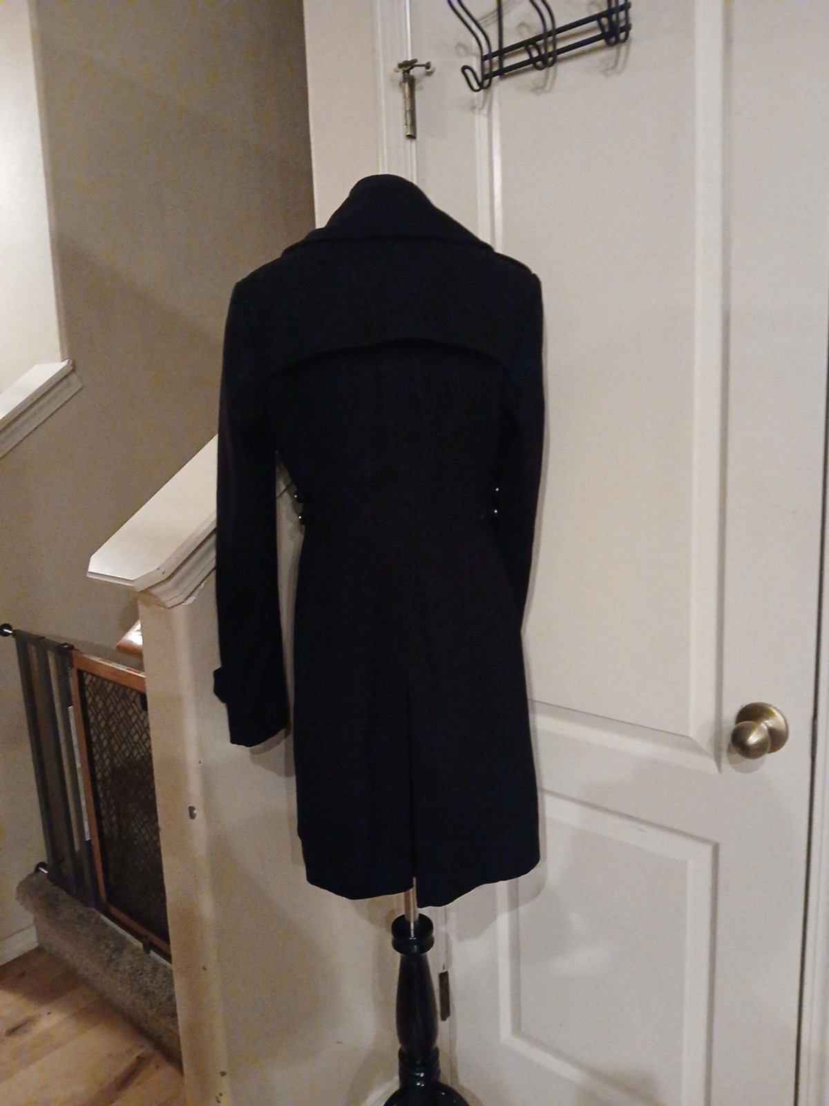 Vintage Kenneth Cole black wool blend mid length walker Pea coat side buckles 6