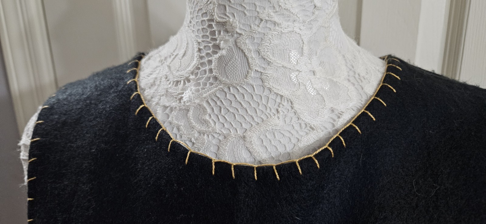 Bear Appliqued Jumper Dress Vintage 1980s Cottagecore Hand Crafted Sz. M