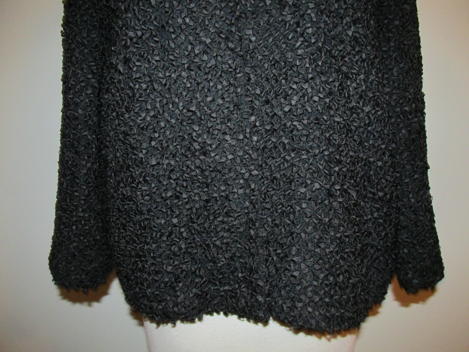Vintage Size L Black Textured Fabric Fur Collar Jacket Three Quarter Sleeves