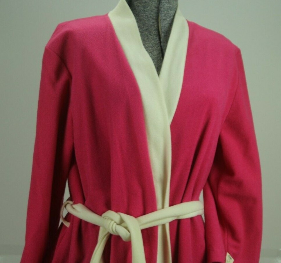 Vintage NWT David Brown California Robe Size Large Pink 70s 80s Pockets